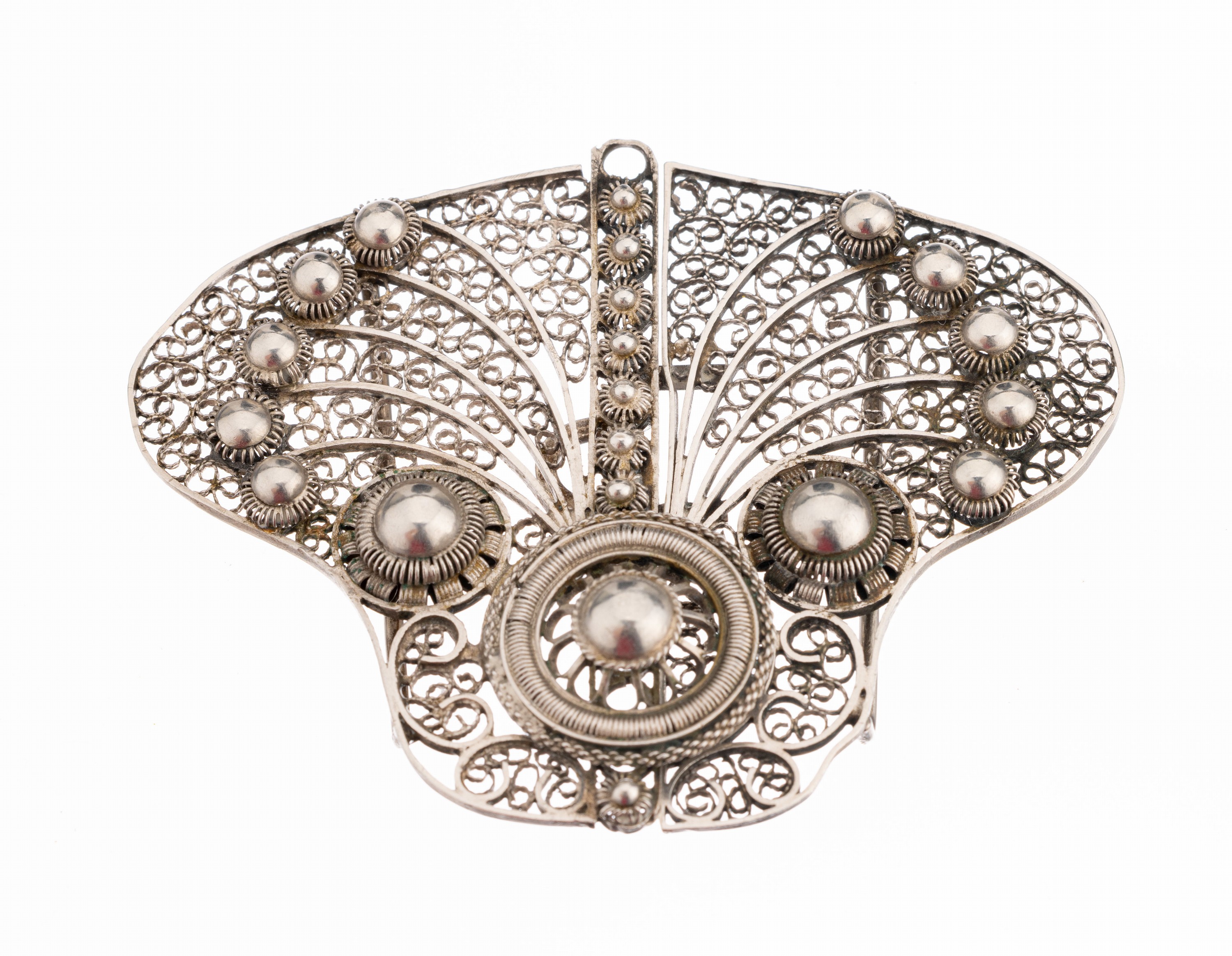 Gürtelschliesse, Schwäbisch Gmünd um 1850er Jahre, Silber (gepr.), anged. Form eines Schmetterling, Silberdrahtverz., mit Granulaten und ...