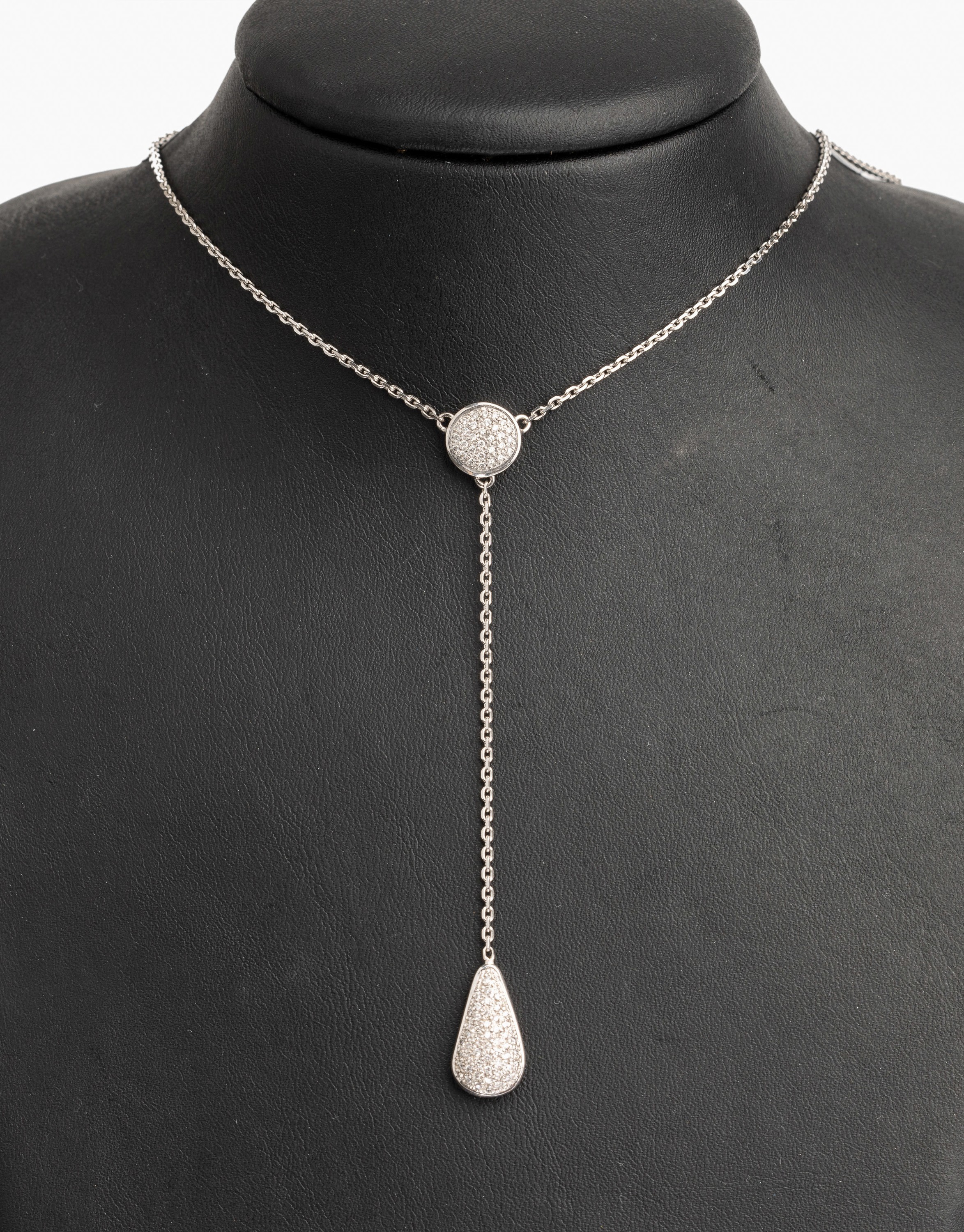 14 kt Gold Brillant Collier, WG 585/000, Brillanten zus. ca. 0.45 ct feines Weiß/vs, total ca. 9.8 g, L. ca. 51 cm, Federringschließe