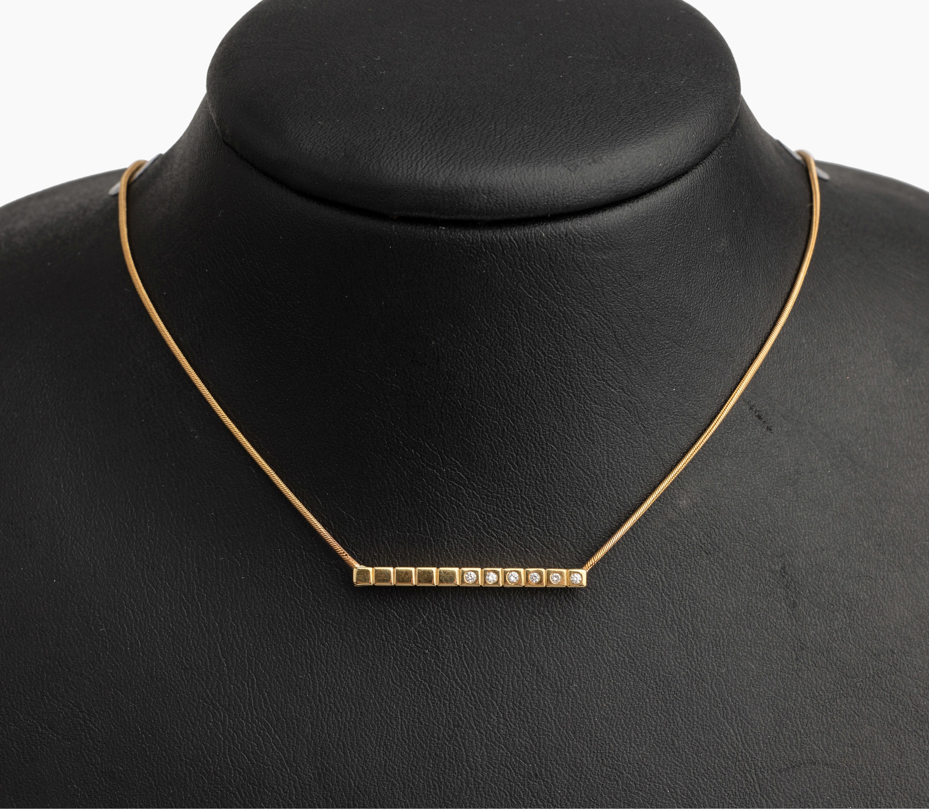 14 kt Gold Brillant Anhänger, GG 585/000, 6Brillanten zus. ca. 0.08 ct Weiß/si, total ca.5.9 g, L ca. 47 cm, Federringschließe