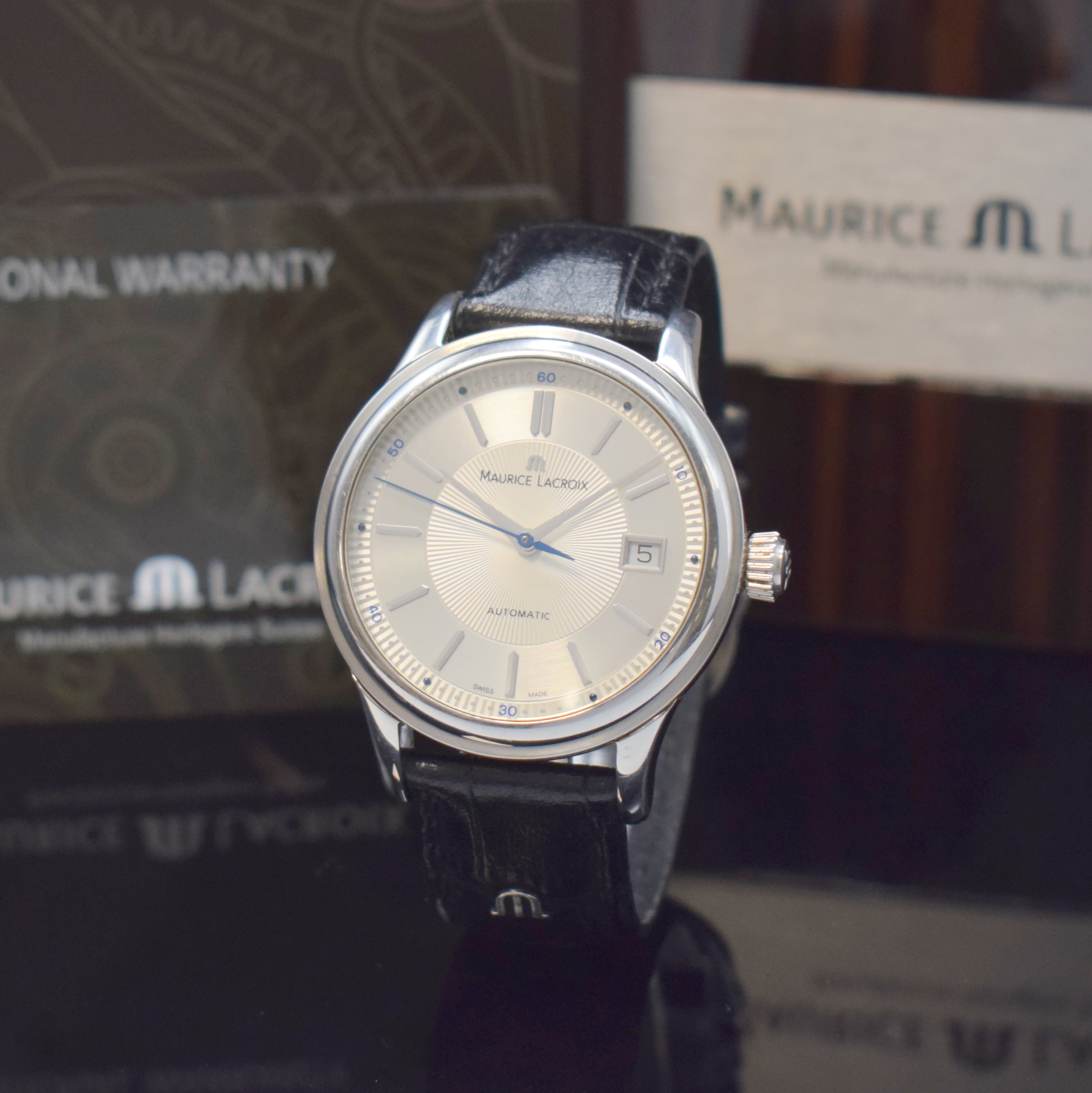 MAURICE LACROIX Les Classiques Herrenarmbanduhr in Stahl Referenz LC6027, Schweiz um 2014, Automatik, orig. Lederband m. Dornschl., Boden m. Widmung ...