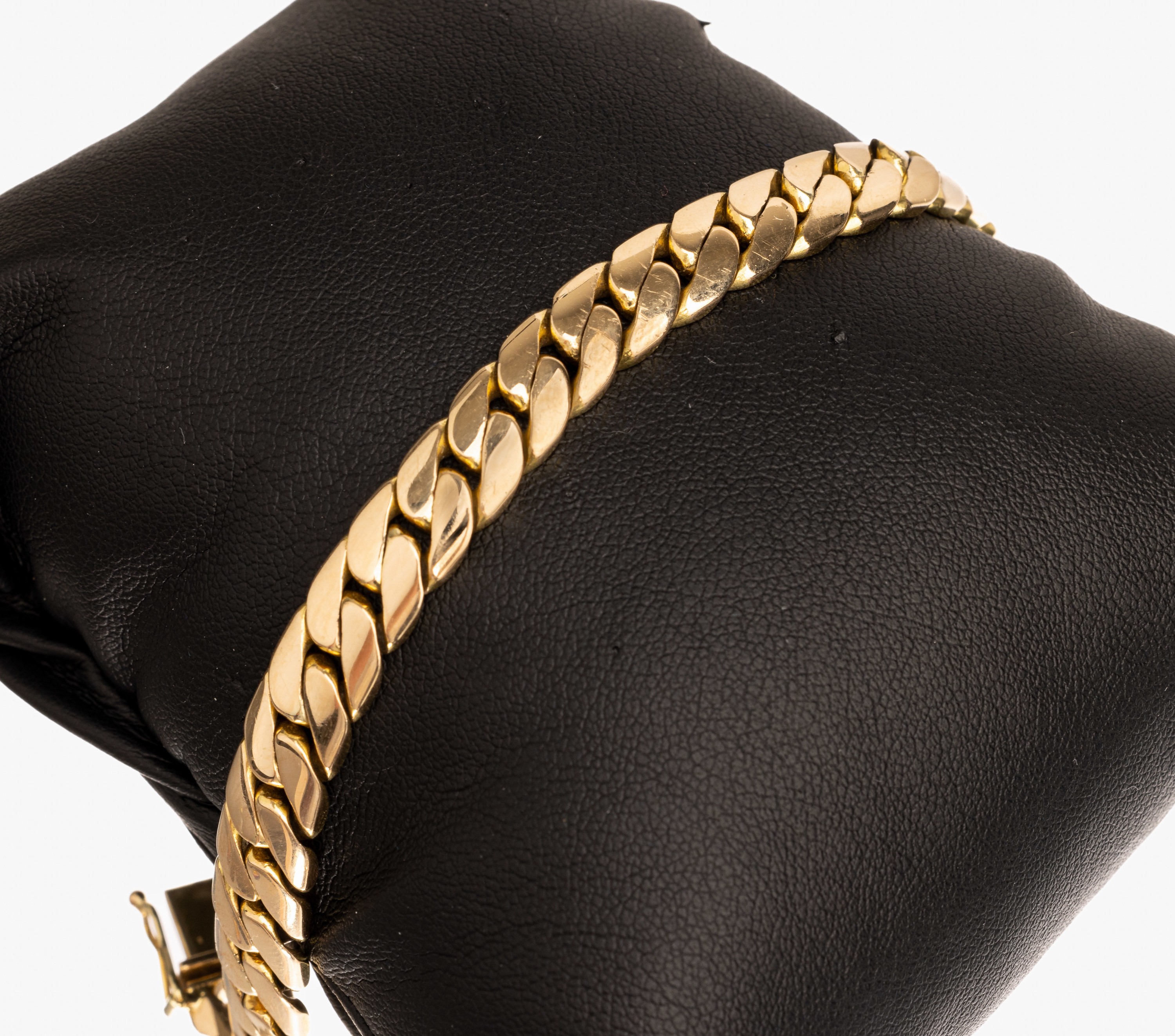 14 kt Gold Flachpanzerarmband, GG 585/000, Kastenschloß mit doppelter Sicherheitsacht, L.ca. 20 cm, ca. 33.8 g