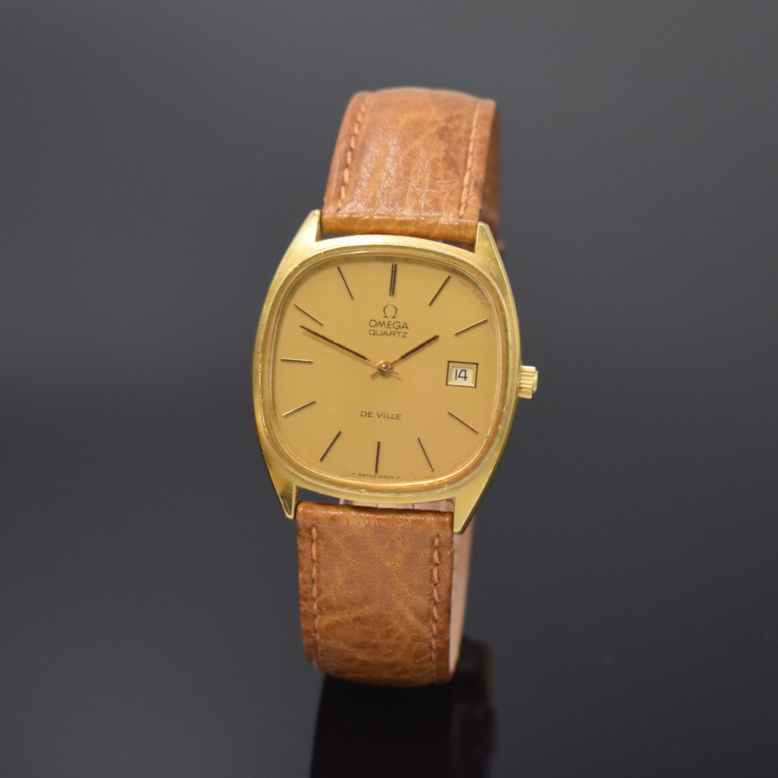 OMEGA De Ville Quarz Armbanduhr Referenz 192.0028, Schweiz um 1977, quarz, verg. Geh., Stahlboden aufgedr., champagnerfarb. Zifferbl. fl., aufgel ...