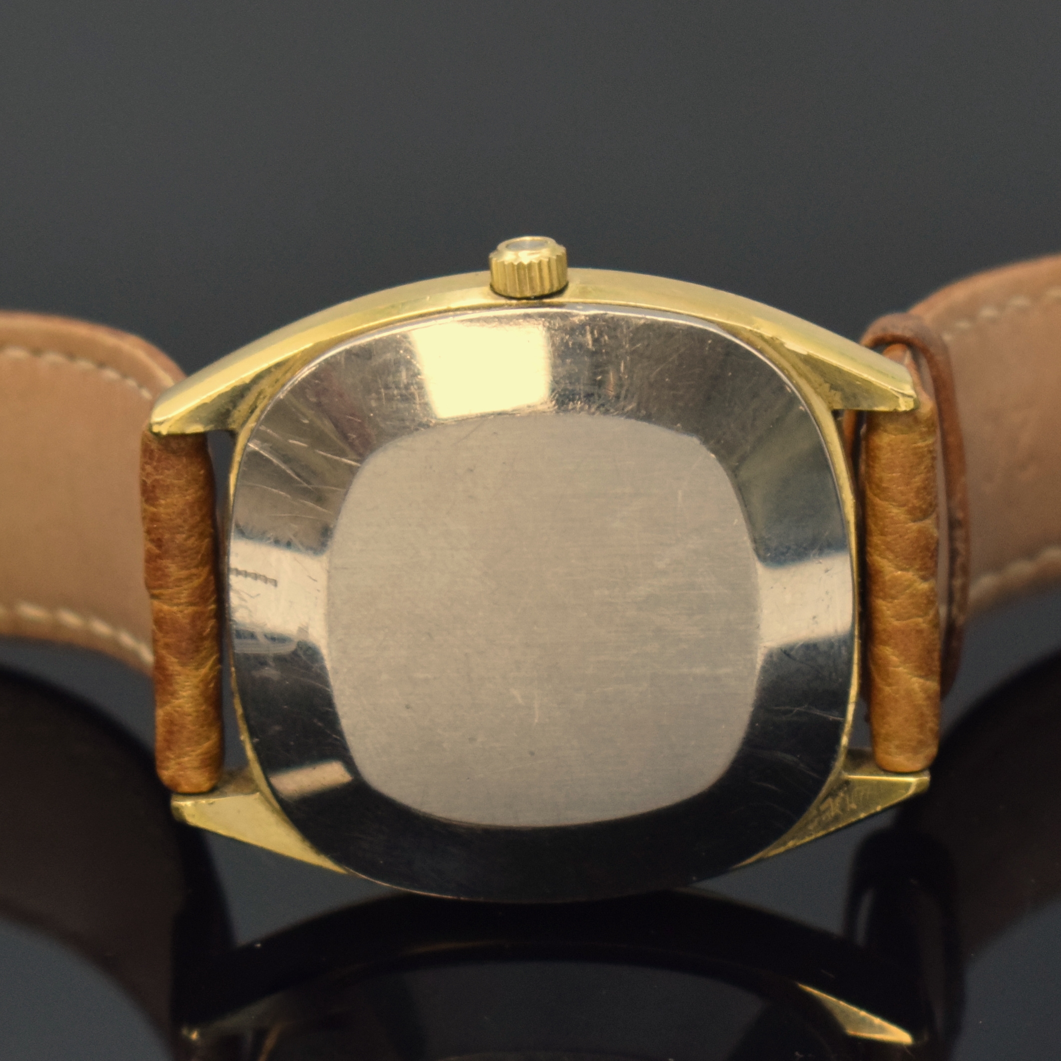 Detail c: OMEGA De Ville Quarz Armbanduhr Referenz 192.0028, Schweiz um 1977, quarz, verg. Geh., Stahlboden aufgedr., champagnerfarb. Zifferbl. fl., aufgel ...