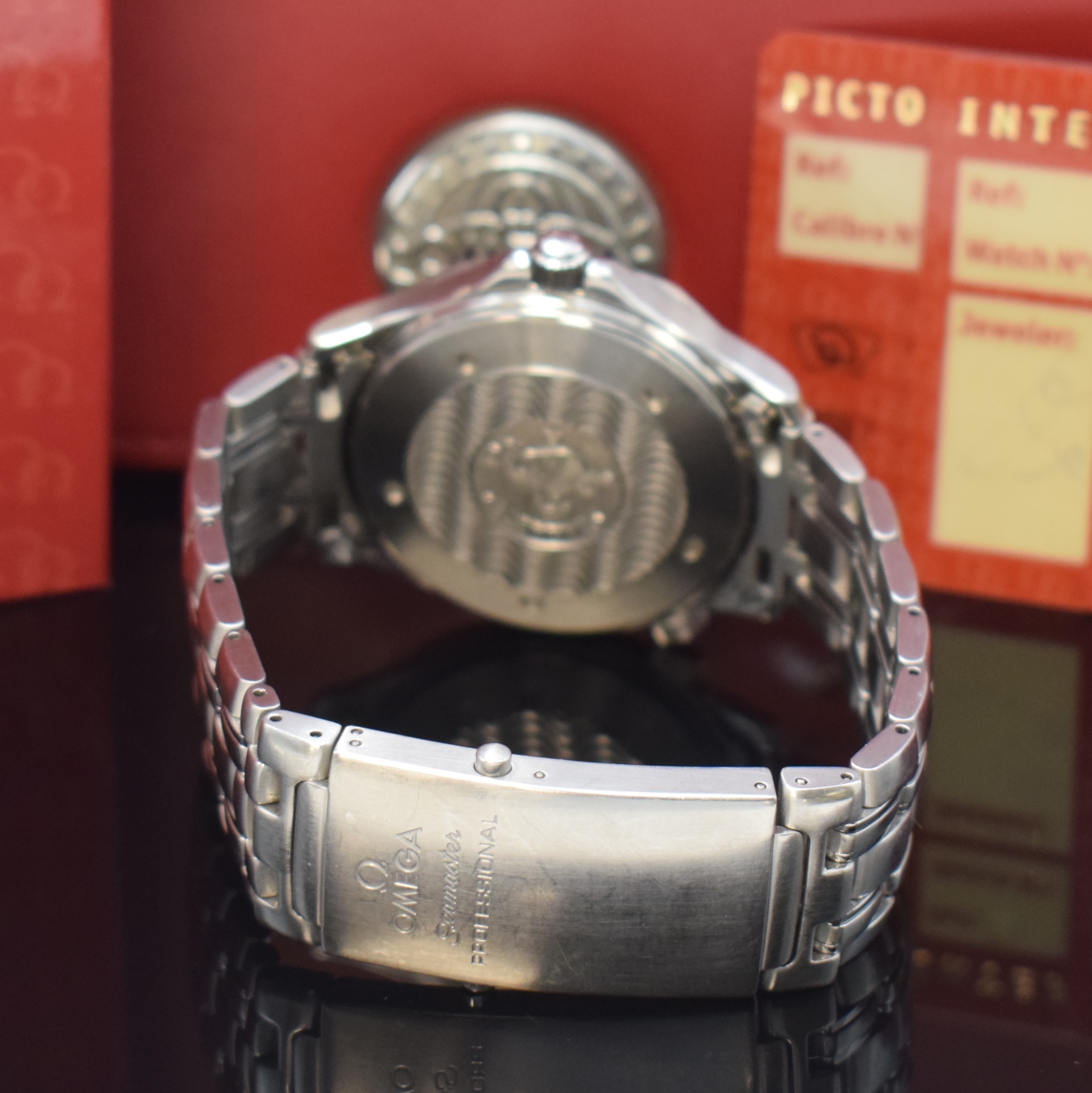 Detail b: OMEGA Seamaster Professional Chronometer Herrenarmbanduhr in Stahl Referenz 25318000,Schweiz lt. Pap. verk. 01/2003, Automatik, verschr. Geh., orig. ...