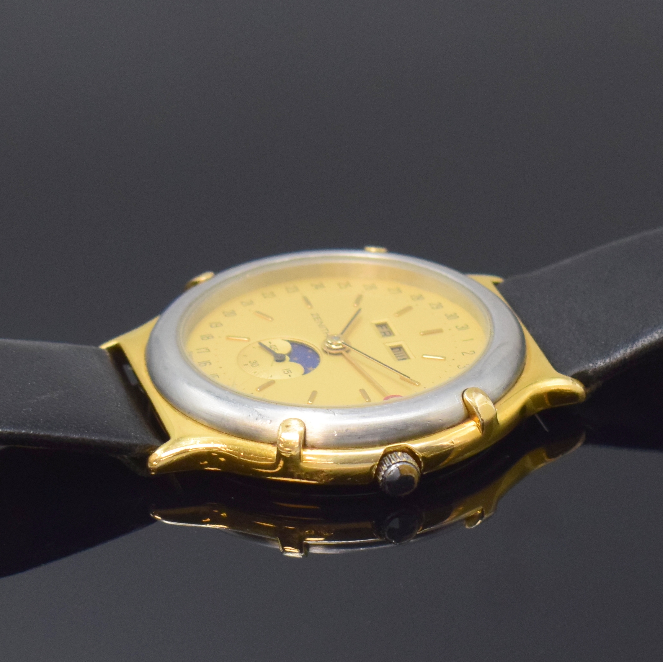 Detail b: ZENITH Armbanduhr mit Vollkalender Referenz 19.0090.392, Schweiz um 1990, verg. Geh., Edelstahlboden aufgedr., quarz, Anz. v. Std., Min., kl. Sek., ...