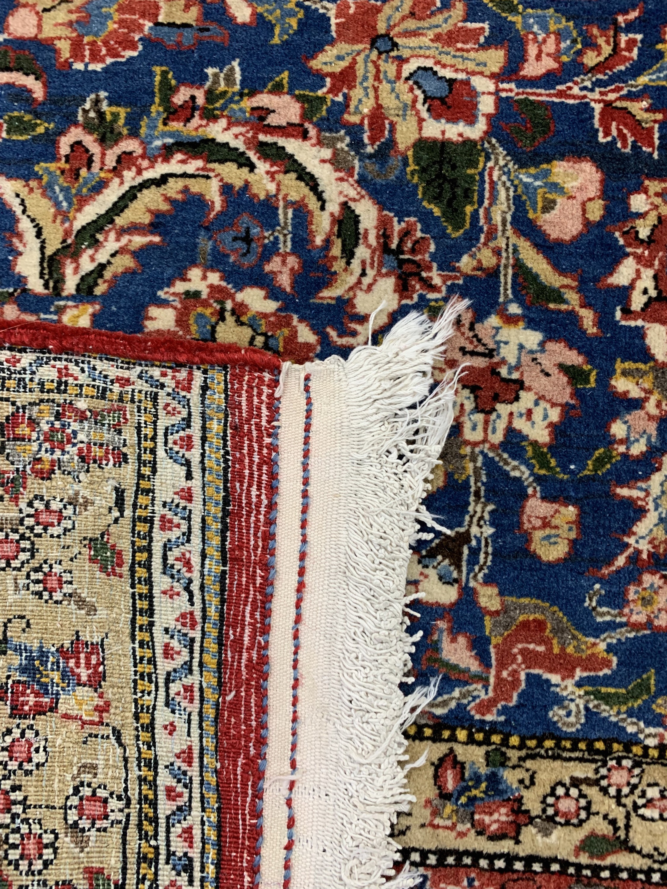 Detail e: Ghom alt, Persien, Mitte 20.Jhd, Wolle auf Baumwolle, ca. 201 x 141 cm, EHZ: 2-3
