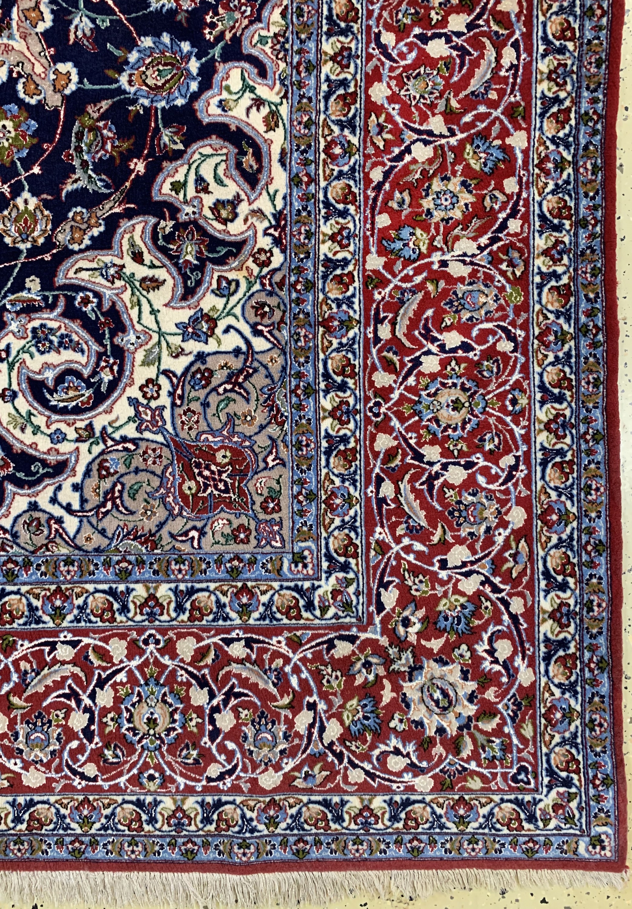 Detail a: Esfahan fein, Persien, Mitte 20.Jhd, Korkwolle mit Seide, ca. 346 x 238 cm, EHZ: 2