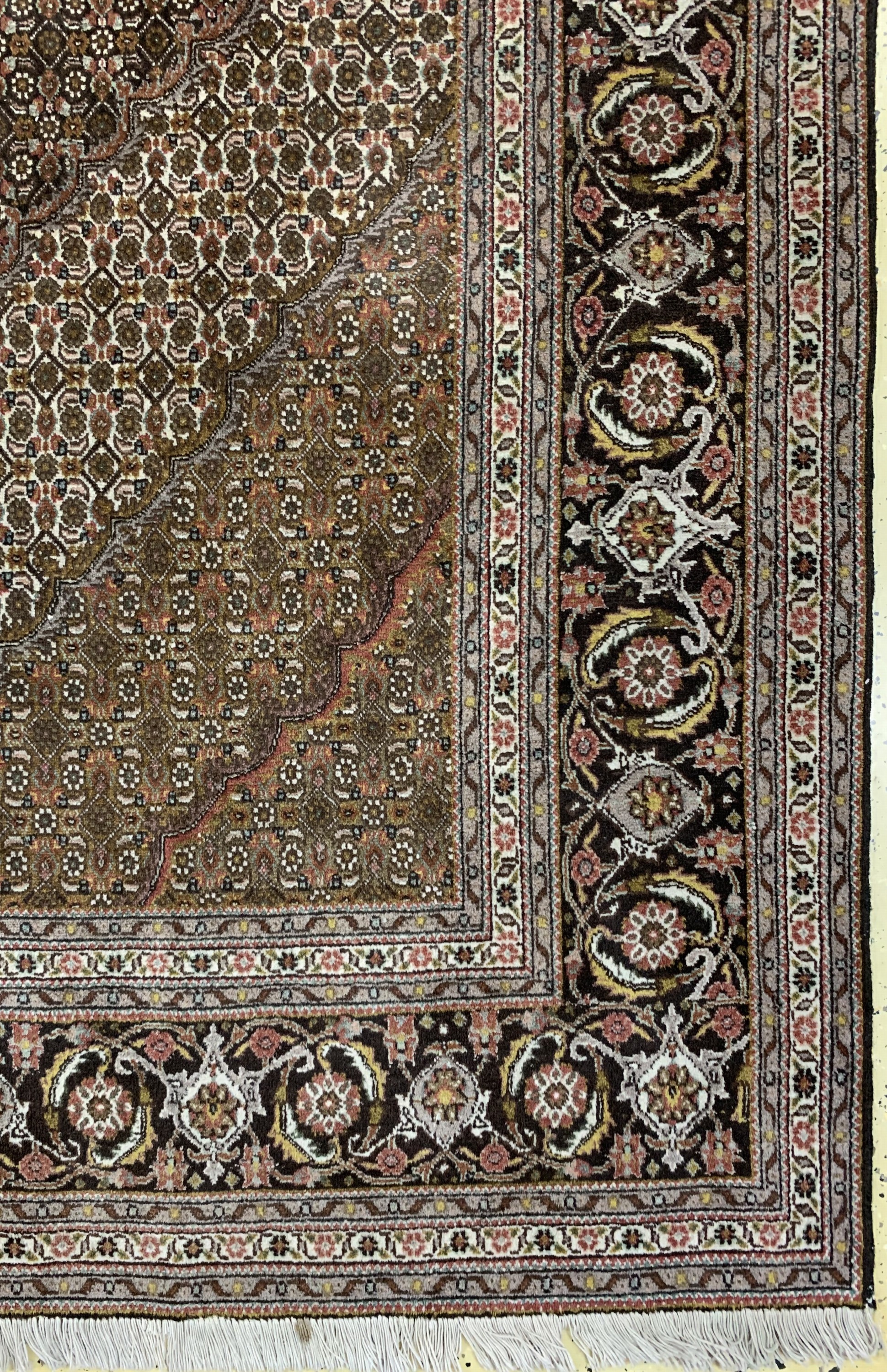 Detail a: Täbriz (40 Raj), Persien, Ende 20.Jhd, Wolle auf Baumwolle, ca. 342 x 246 cm, EHZ: 2