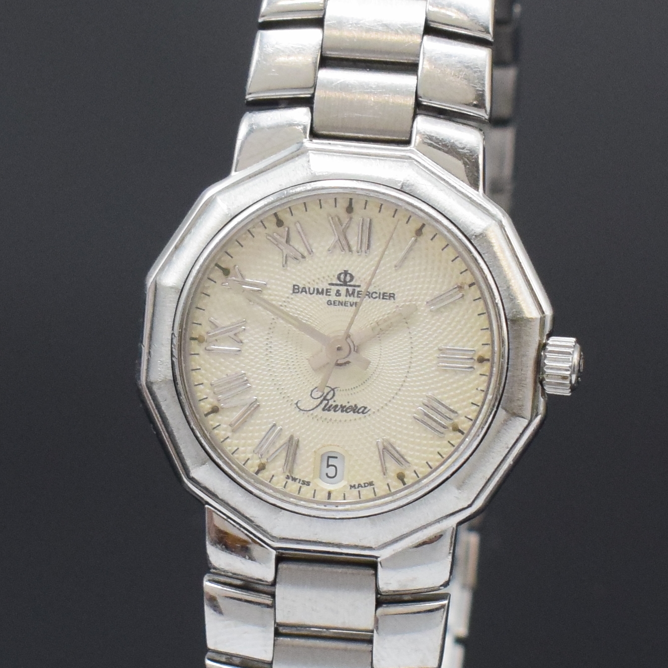 Detail a: BAUME & MERCIER Riviera Damenarmbanduhr in Stahl Referenz 5231, Schweiz um 1990, quarz, Gliederband m. Faltschl., Boden geschr., silb., guill. ...