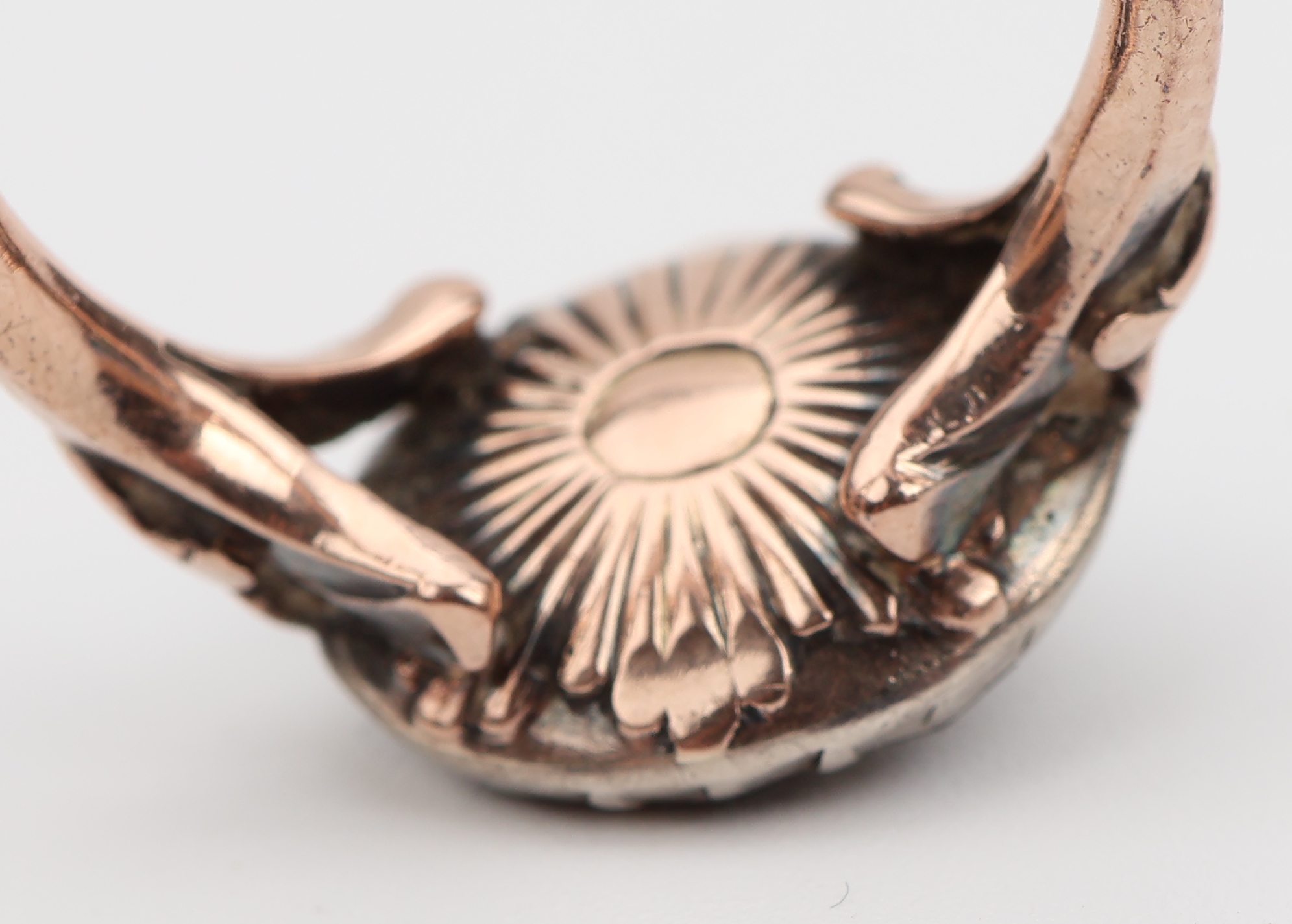 Detail f: 14 kt Gold Diamant-Ring, deutsch um 1800, RG 585/000 gepr., Ringkopf in Silber, bes. mitDiamantrosen, verbödet, Schiene RG, RW 49