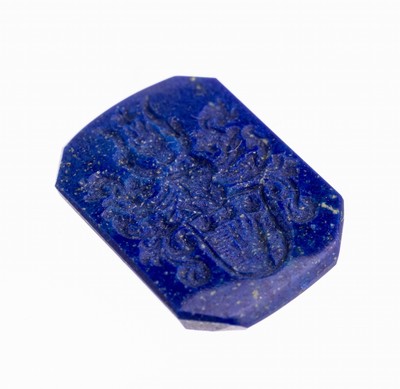 Image 26786457 - Lapis lazuli plate with family coat of arms
