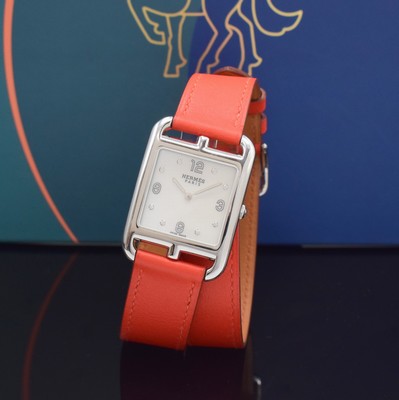 Image HERMES wristwatch series Cape Cod reference CC3.710, quartz, stainless steel case including original leather strap with original buckle, case back 4 -fach screwed down, mother of pearl dial with 8 diamond indices, display of hour, & minutes, measures approx. 40 x 29 mm, Hermes storage back enclosed , unworn stock, condition 1-2