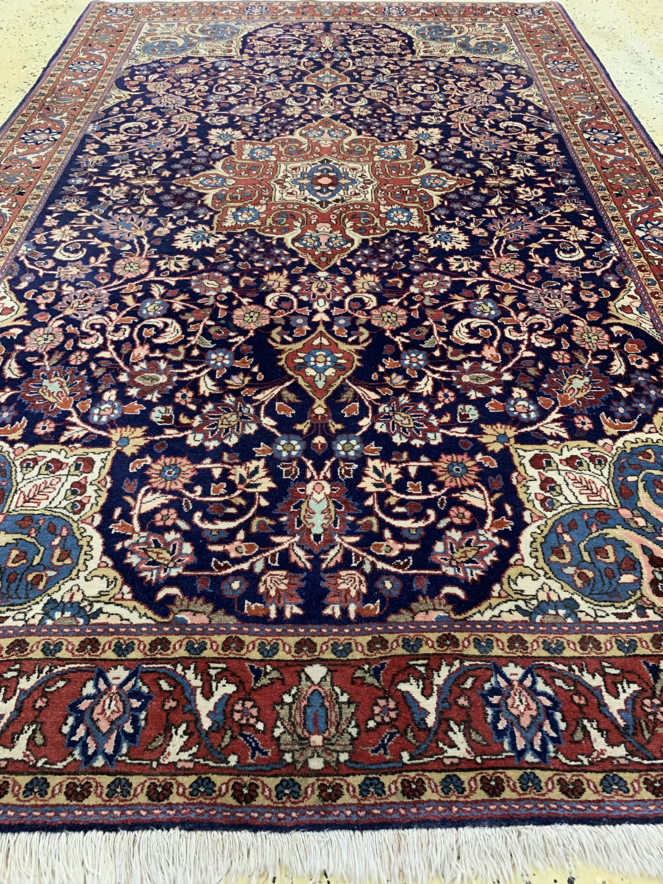 Detail d: Sarogh"Ghiasabad"fein, Persien, Mitte 20.Jhd, Korkwolle auf Baumwolle, ca. 205 x 132cm, EHZ: 2