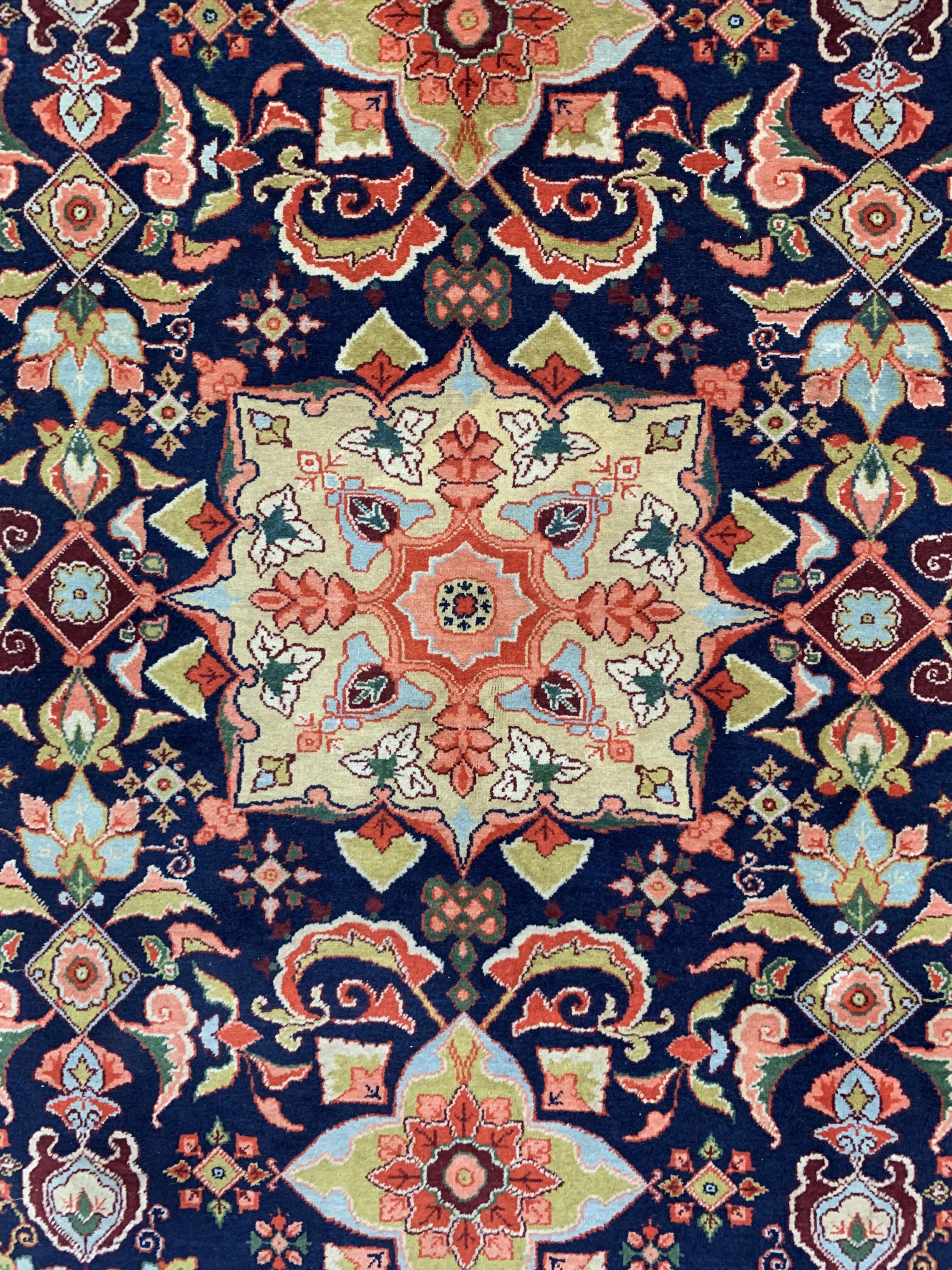 Detail b: Eriwan, Rußland, Mitte 20.Jhd, Wolle auf Baumwolle, ca. 203 x 140 cm, EHZ: 2