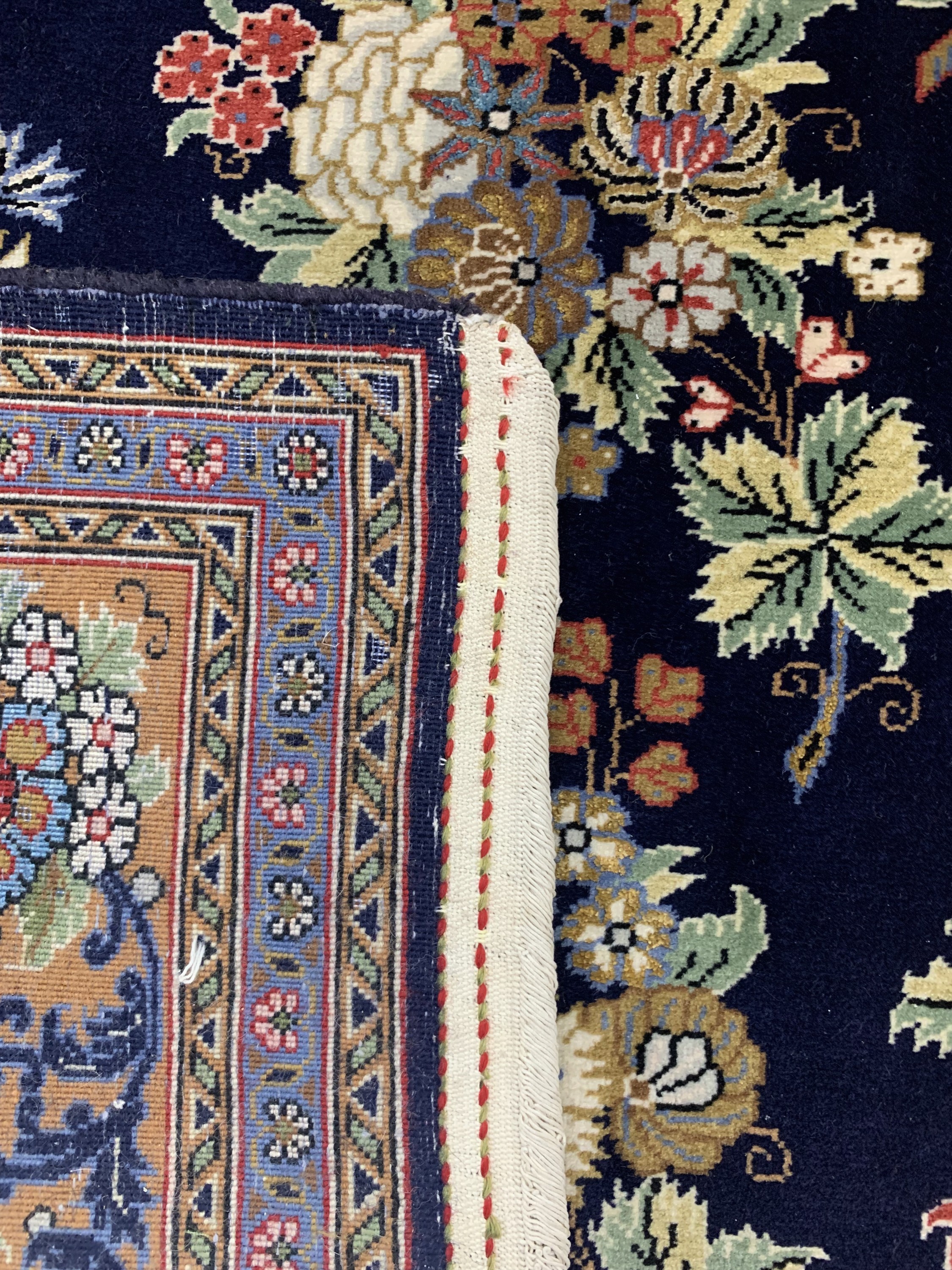 Detail e: Ghom Kork fein, Persien, Mitte 20.Jhd, Korkwolle mit Seide, ca. 212 x 150 cm, EHZ: 2