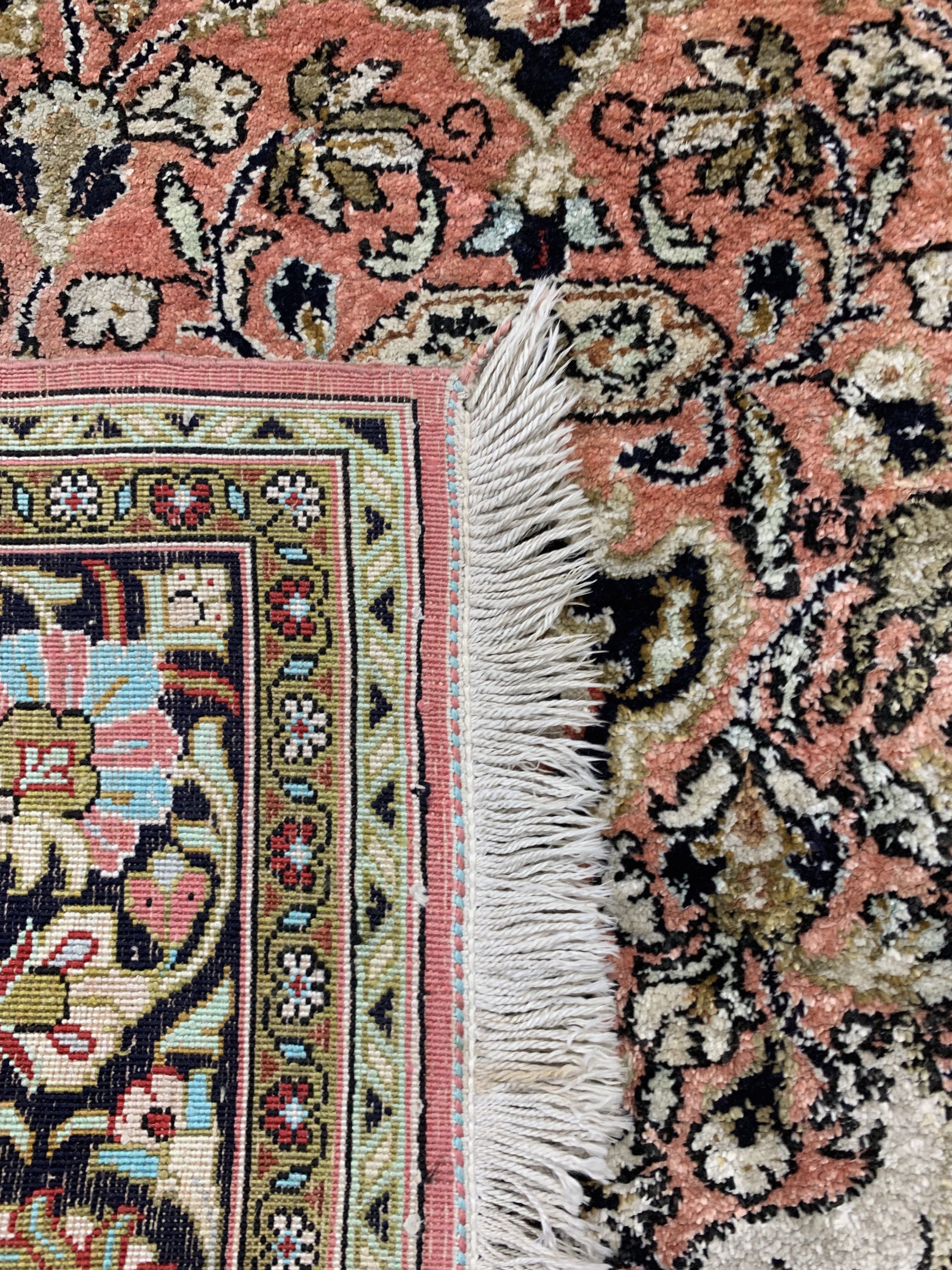 Detail c: 1 paar Ghom Seide, Persien, Mitte 20.Jhd, reine Naturseide, ca. 158 x 104 cm, ca. 83 x 50 cm, EHZ: 2