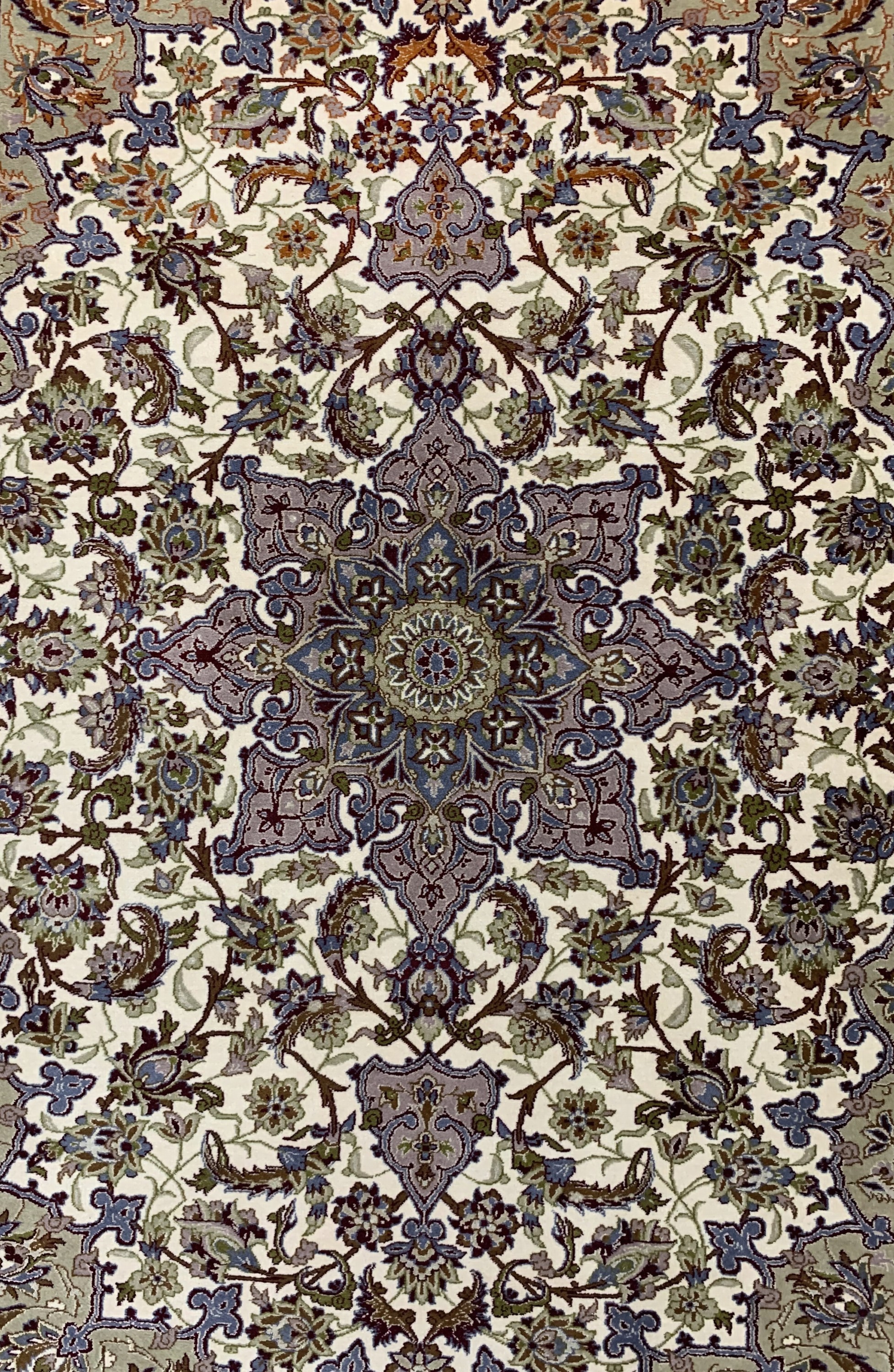 Detail a: 1 paar Esfahan fein, Persien, Mitte 20.Jhd,Korkwolle auf Seide, ca. 163 x 105 cm, EHZ: 2,(Mottenfraß am Rand).
