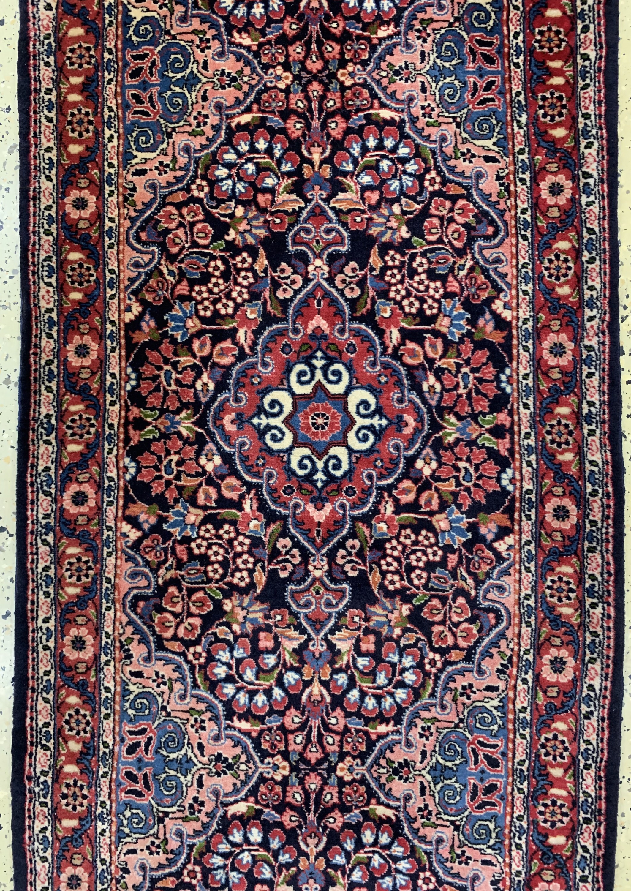 Detail b: Sarogh"Ghiasabad"fein, Persien, Mitte 20.Jhd, Wolle auf Baumwolle, ca. 260 x 69 cm, EHZ: 2