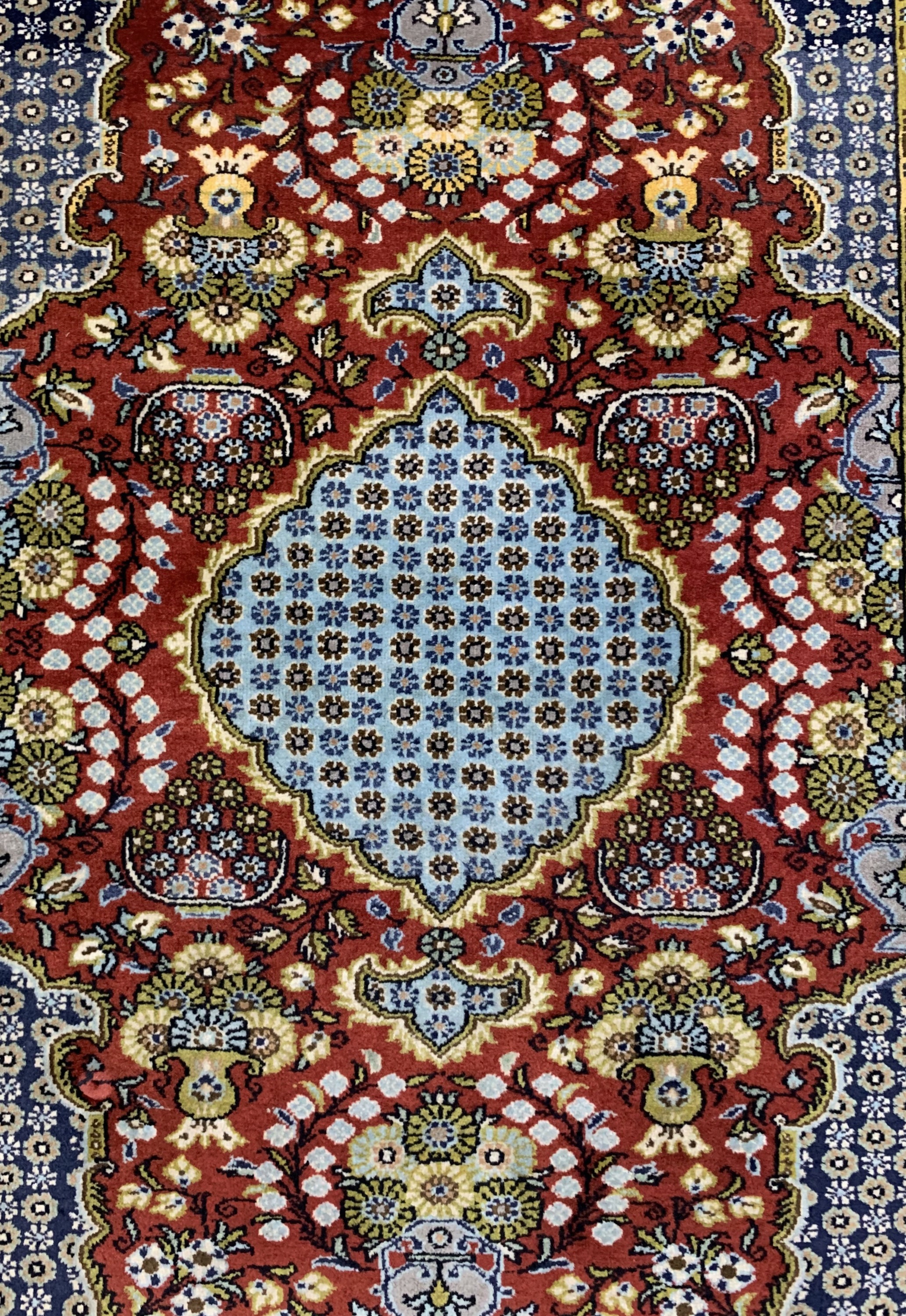 Detail d: 1 paar Ghom Kork, Persien, Ende 20.Jhd, Korkwolle auf Baumwolle, ca. 120 x 86 cm & ca. 107 x 63 cm, EHZ: 2