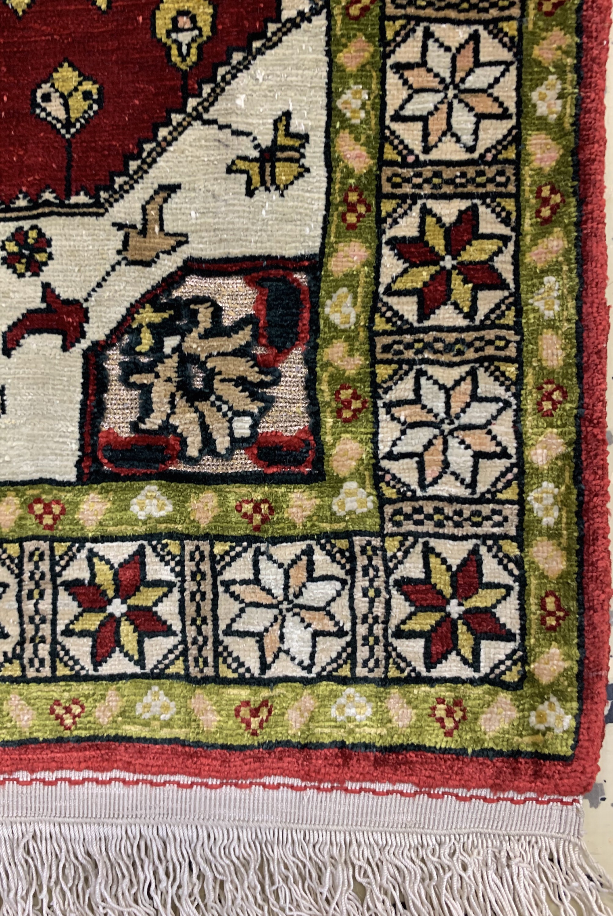 Detail a: Hereke Seide fein, Türkei, Mitte 20.Jhd, reine Naturseide"Metallbroschiert", ca. 51 x 31 cm, EHZ: 1
