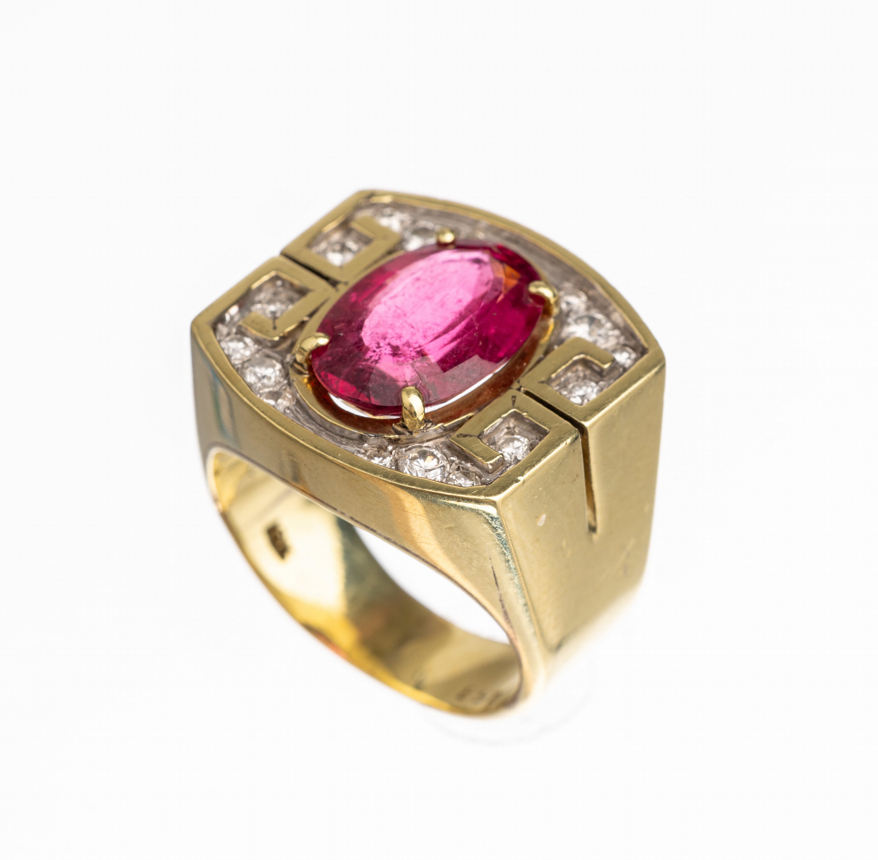 18 kt Gold Rubellit Diamant Ring, GG 750/000, ovalfacett. Rubellit ca. 4.53 ct, 16 Diamanten zus. ca. 0.40 ct Weiß/si, RW 58, ca. 21.8 g