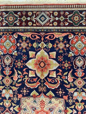 26786745c - Yerevan, Russia, mid-20th century, wool on cotton, approx. 203 x 140 cm, condition: 2. Rugs, Carpets & Flatweaves