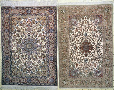 Image 26786759 - 1 pair of Isfahan fine, Persia, mid-20th century, corkwool on silk, approx. 163 x 105 cm, condition: 2, (old moth trails on edge). Rugs, Carpets & Flatweaves