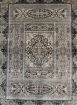 26786770a - Hereke Silk Very fine, China, mid-20th century, pure natural silk, approx. 62 x 48 cm, approx. 4.0 million kn/sm, condition: 1. Rugs, Carpets & Flatweaves