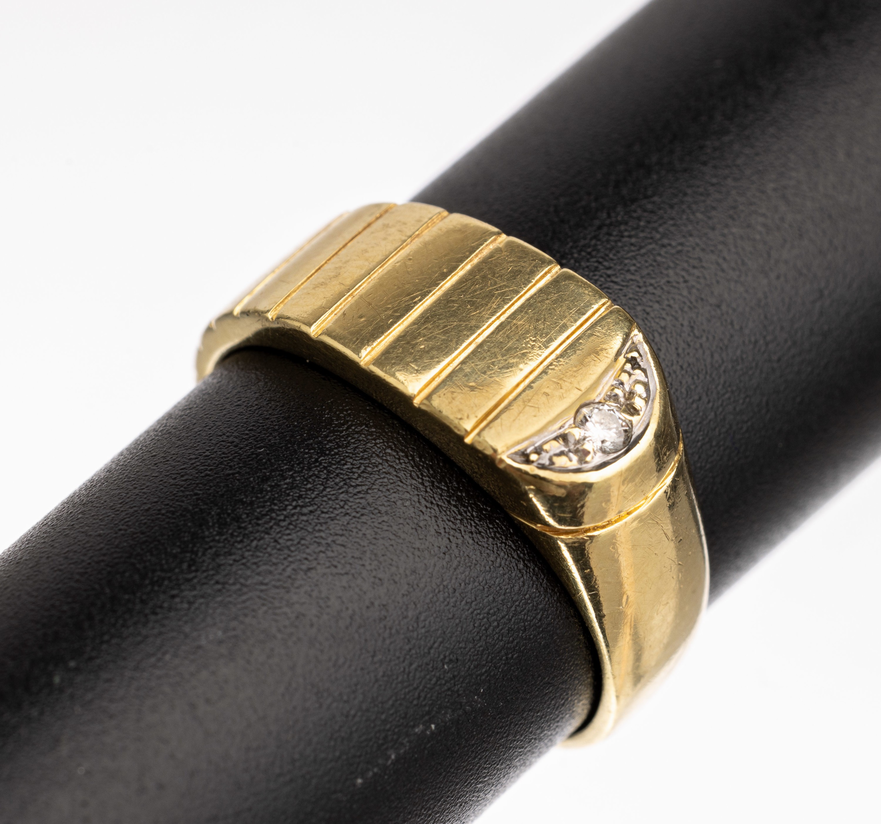 14 kt Gold Diamant-Ring, GG 585/000, Brillant ca. 0.03 ct Weiss/si, RW 60, ca. 6.1 g