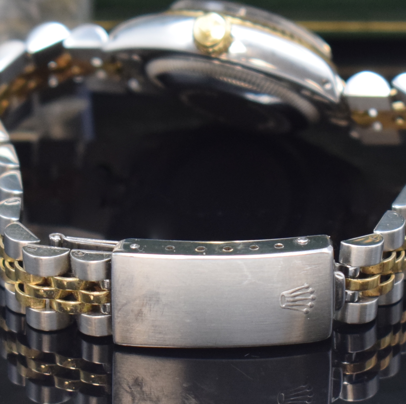 Detail b: ROLEX Oyster Perpetual Date Referenz 6917 in Stahl/Gold, Schweiz um 1981, Automatik, Chronometer der Superlative, verschr. Oystergeh., orig. ...