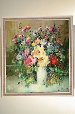 26786822k - Paul Morro (Ingfried Paul Henze-Morro), 1925 Leipzig-2013, still life with flowers and grapes, oil/canvas, signed lower right, approx. 90x80cm, frame approx. 100x90cm, studied at the Leipzig and Munich academies