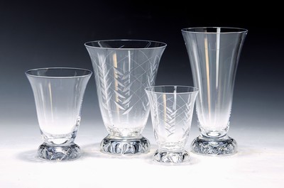 Image 26786860 - Drinking glass service, Daum, probably 1960s, geom. cut, crystal glasses, 12 kl. Wine glasses, 8 champagne glasses (3 without cut), 6 large water glasses, 11 wine glasses (2 without cut), all hand-signed, orig. Cardboardboxes