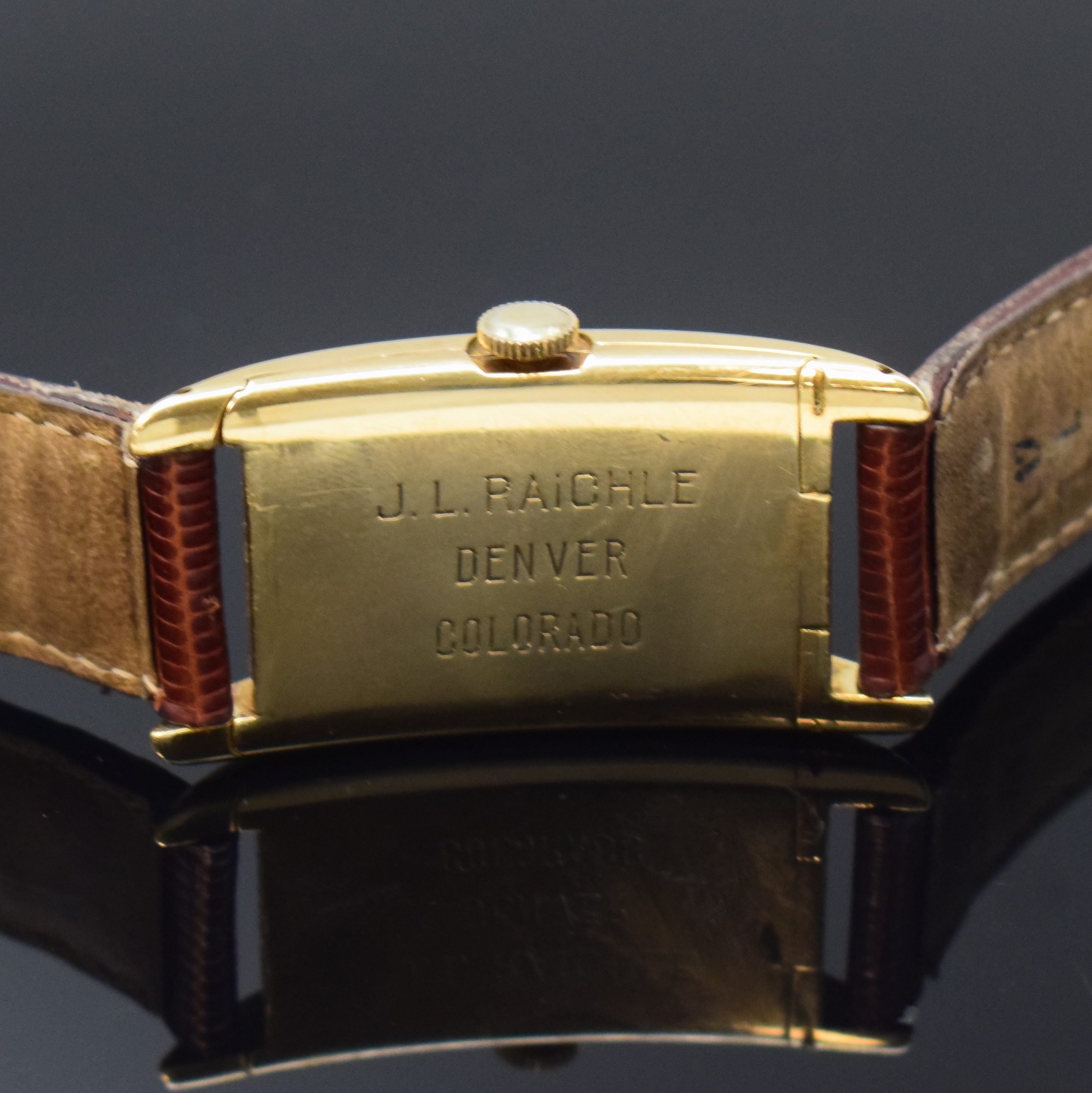 Detail d: MOVADO seltene Herrenarmbanduhr Curviplan in GG 585/000 Referenz 41804, Handaufzug, Schweiz um 1945, 2-teil., gew. Scharniergeh. (Stift zu ers.), ...