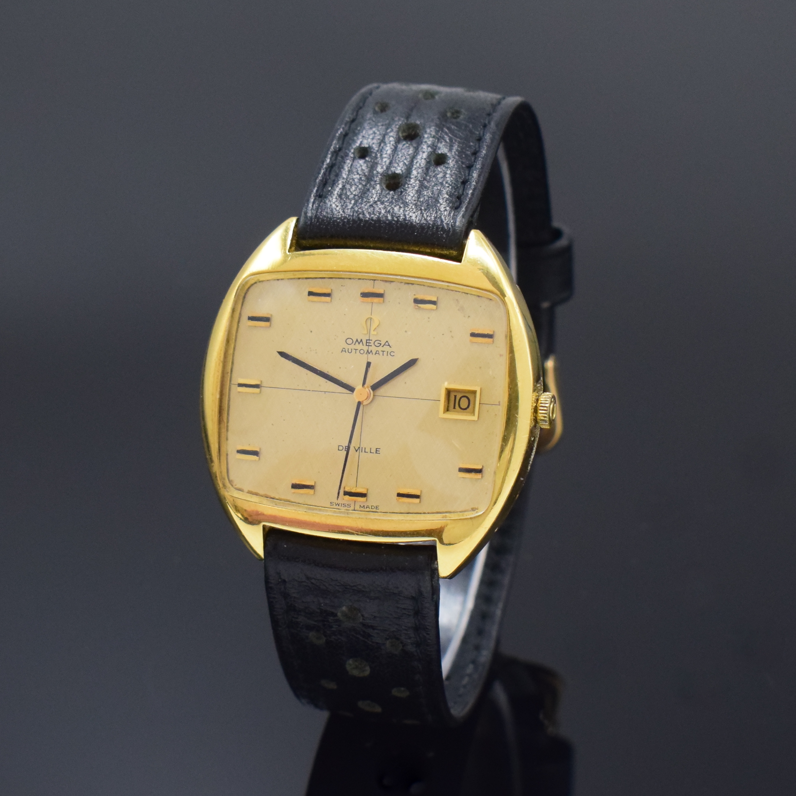 OMEGA De Ville Herrenarmbanduhr in GG 750/000 Referenz 162047, Schweiz um 1970, Automatik, 2-teil. Geh. inkl. orig. Lederband m. orig. GG 375/000 ...
