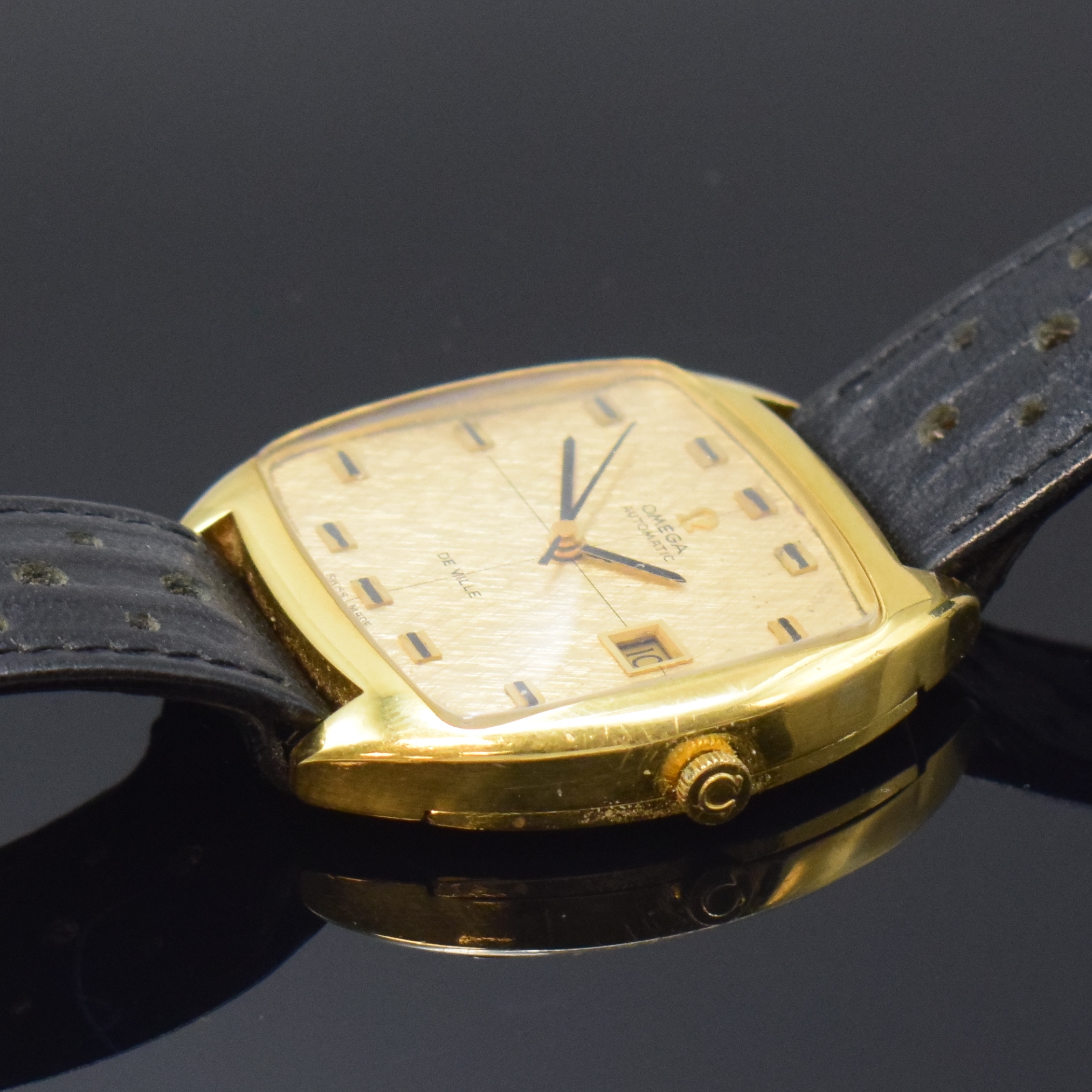 Detail c: OMEGA De Ville Herrenarmbanduhr in GG 750/000 Referenz 162047, Schweiz um 1970, Automatik, 2-teil. Geh. inkl. orig. Lederband m. orig. GG 375/000 ...