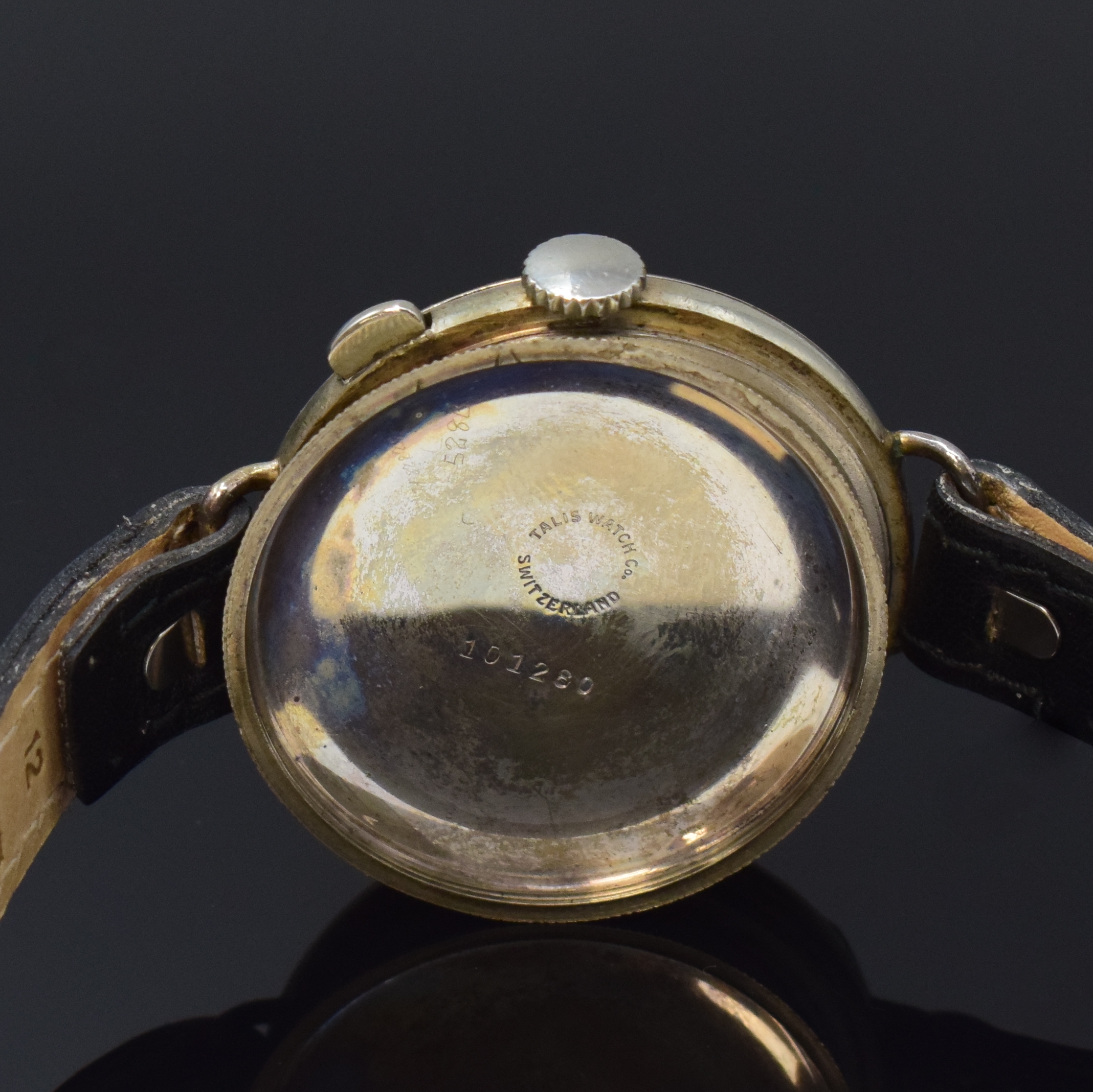 Detail f: TALIS Watch Co. Armbanduhr in Form eines Golfballs, Schweiz/USA um 1940, vers. Geh., Boden verschr., Sprungdeckel, Emailzifferbl. m. arab. Std. ...