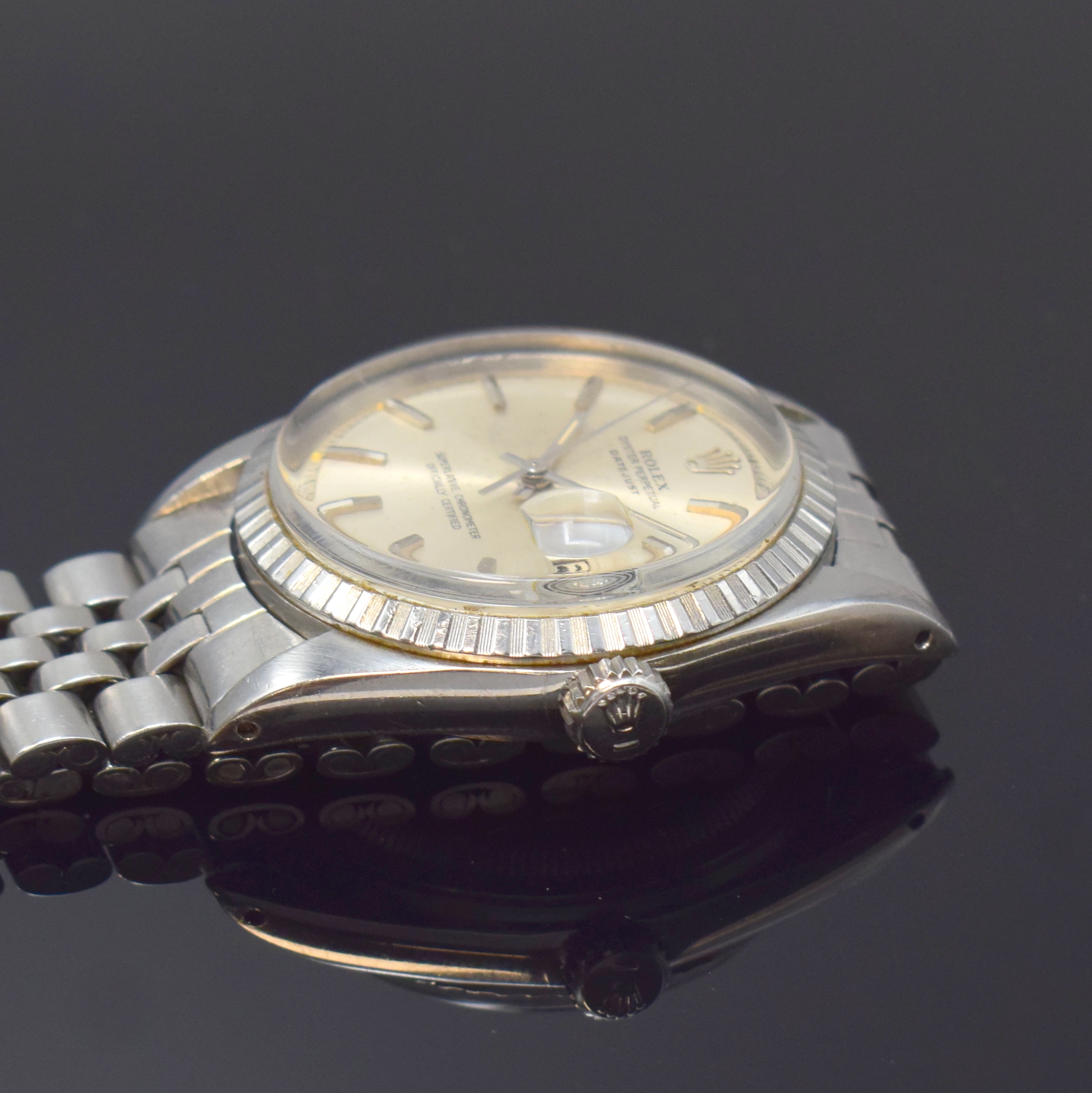 Detail d: ROLEX Oyster Perpetual Datejust Herrenarmbanduhr Referenz 1603, Schweiz um 1959, Automatik, Chronometer der Superlative in Edelstahl inkl. gefaltetem ...