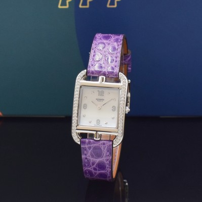 Image HERMES ladies wristwatch series Cape Cod reference CC1.232, stainless steel case with diamonds including original leather strap with original buckle, quartz, case back screwed-down 4-times, mother of pearl dial with 8 diamond indices, measures approx. 33 x 23 mm, Hermes storage back enclosed , unworn stock, condition 1-2