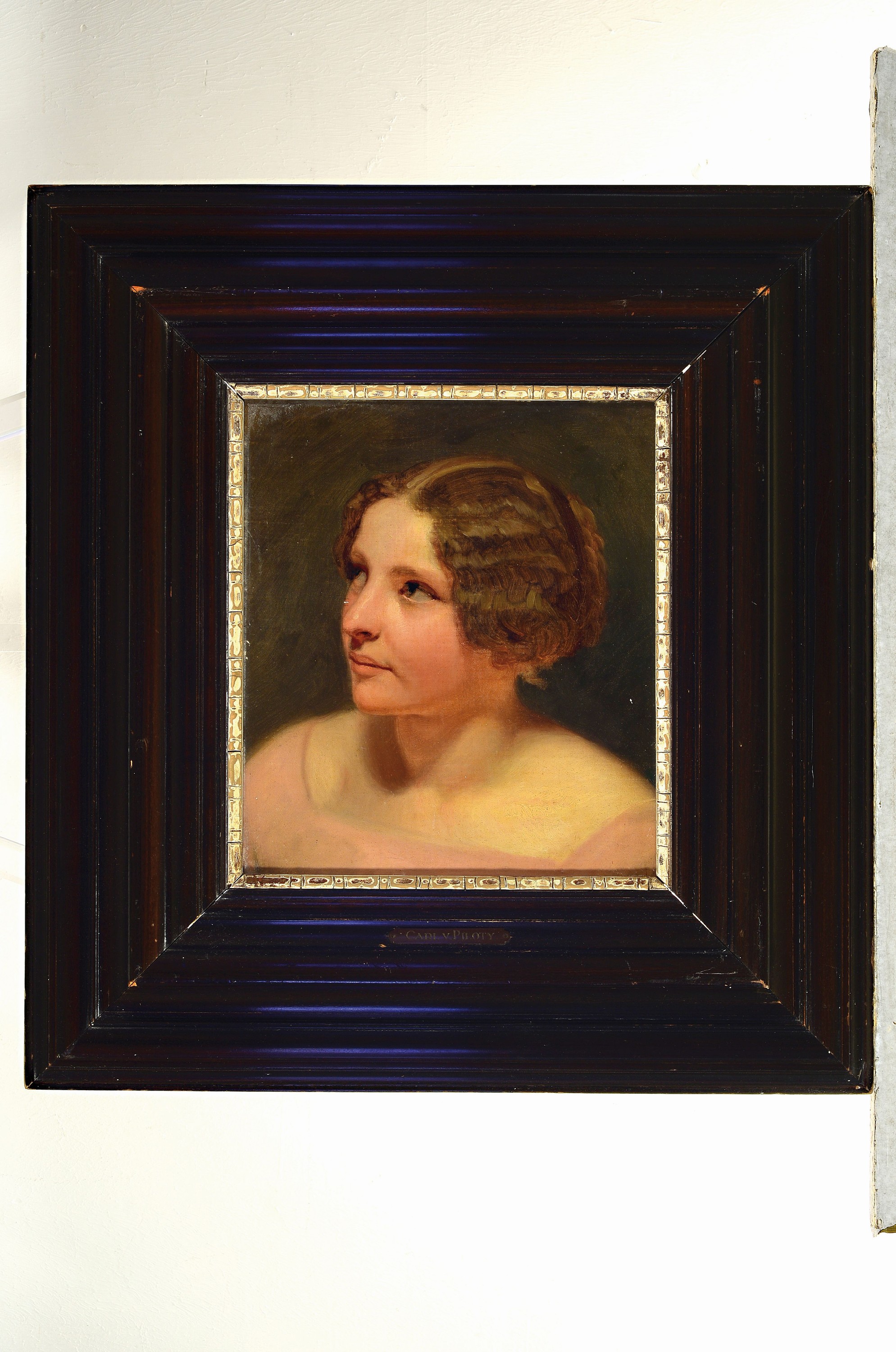 Detail k: Zuschreibung: Carl von Piloty, Porträt einer jungen Frau, Öl/Lwd/Malkarton, ca. 32x28cm, u.Gl., R. ca. 60x56cm mit Namensschild Carl v. Piloty