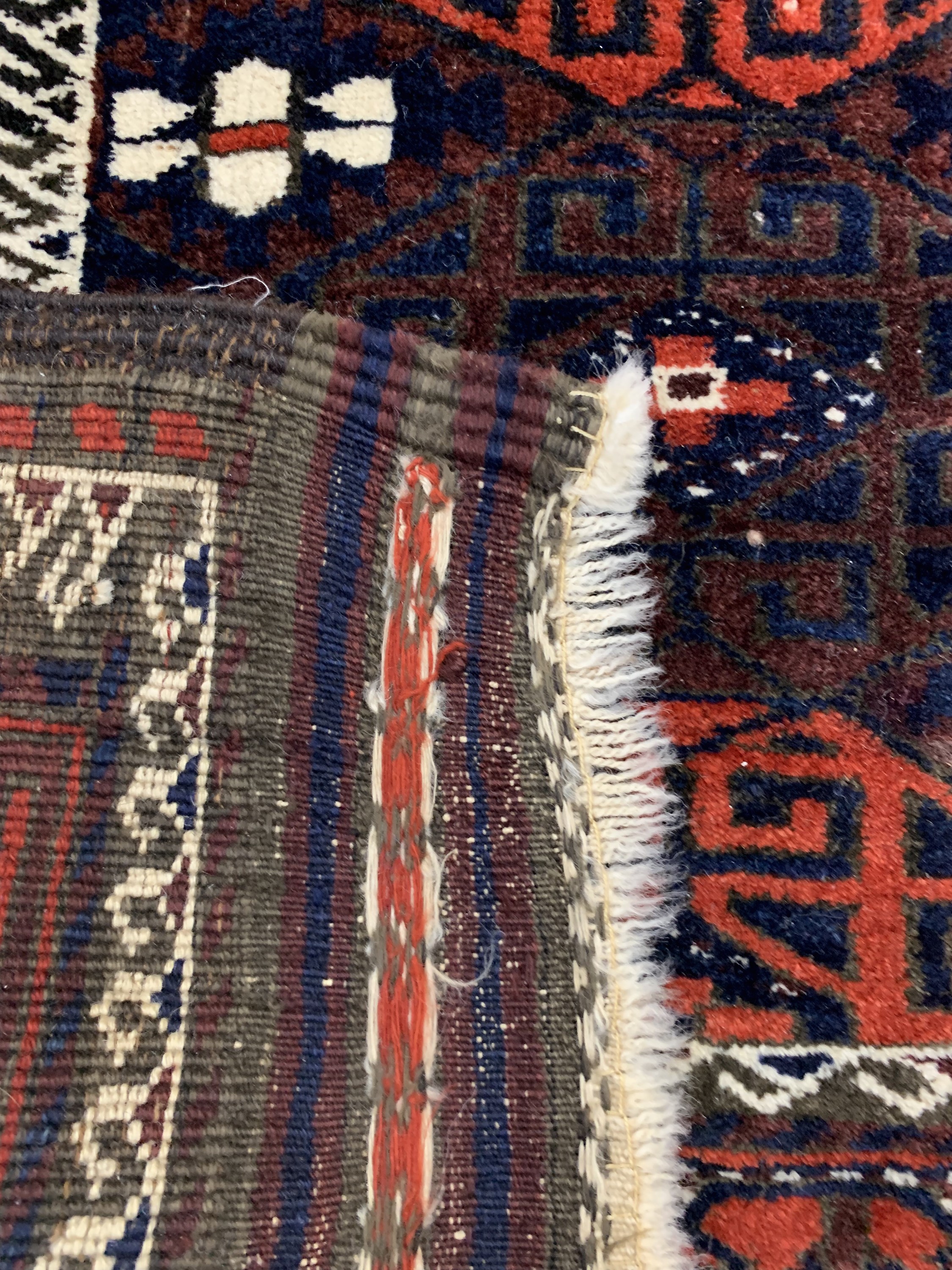 Detail d: Paar Belutsch antik, Persien, um 1900, Wolle auf Wolle, ca. 190 x 112 cm, EHZ: 2-3