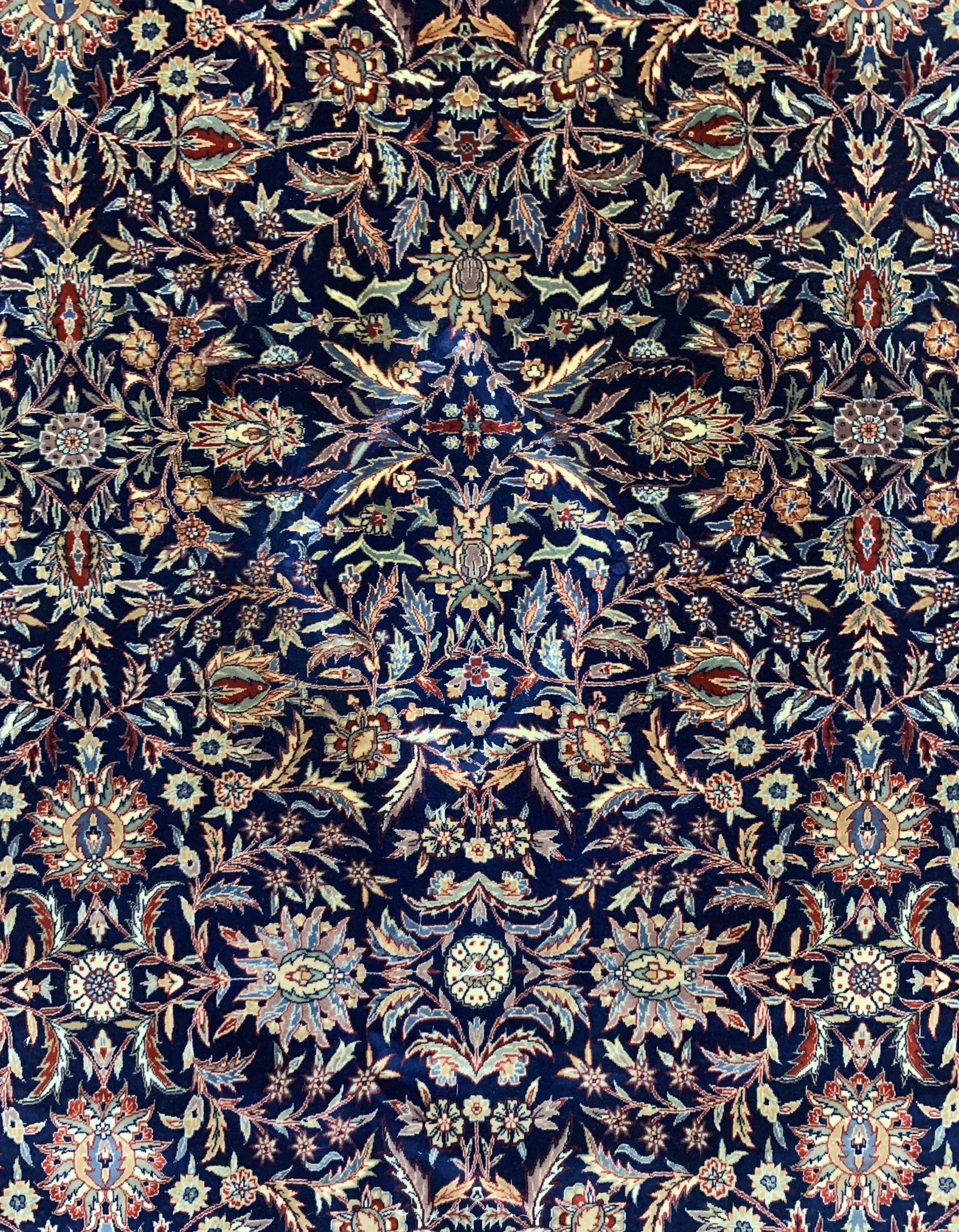 Detail c: Esfahan fein, China, ca. 40 Jahre, Korkwolle auf Baumwolle, ca. 370 x 280 cm, EHZ: 2