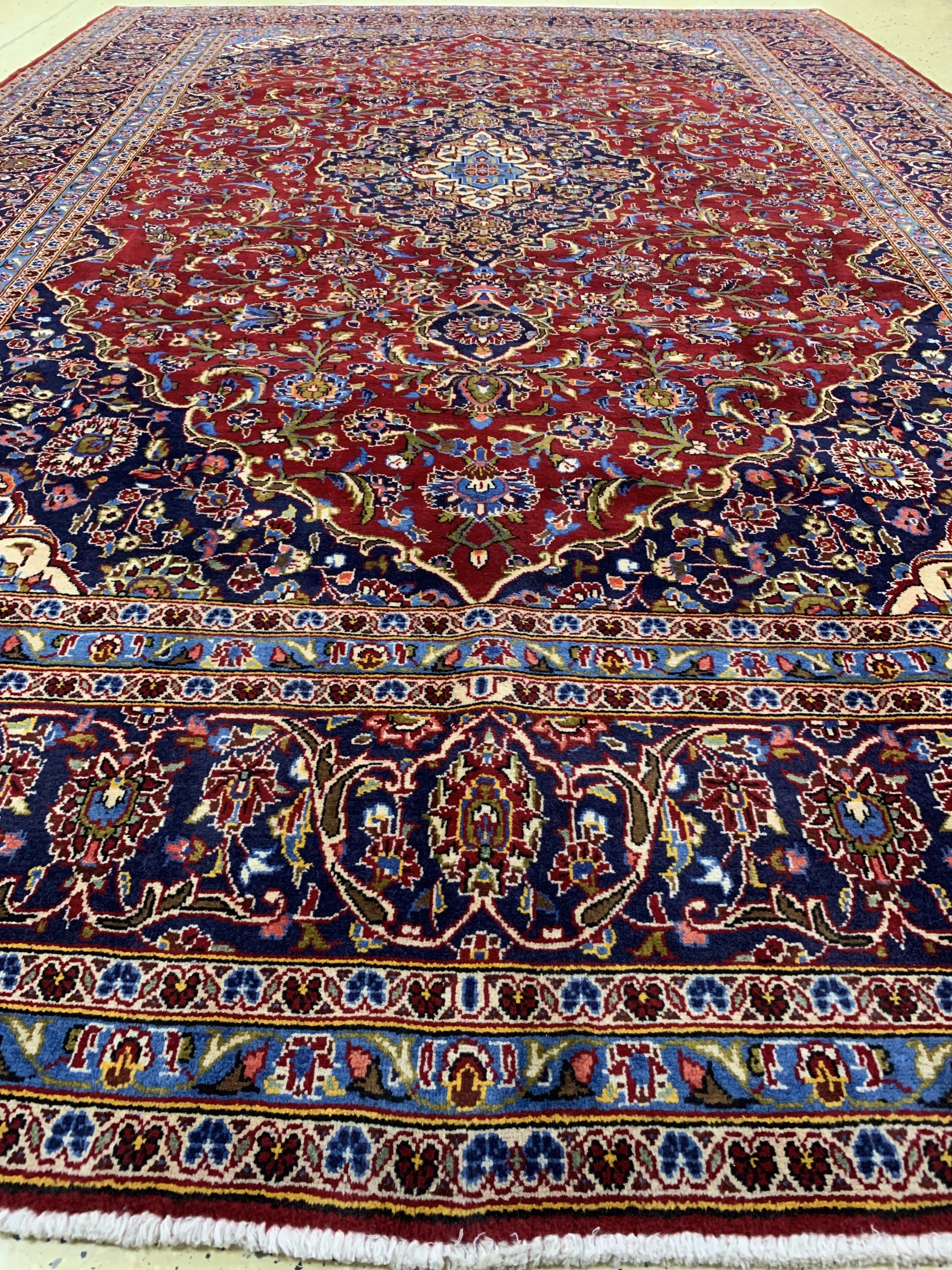 Detail e: Keschan, Persien, Ende 20.Jhd, Wolle auf Baumwolle, ca. 390 x 257 cm, EHZ: 2