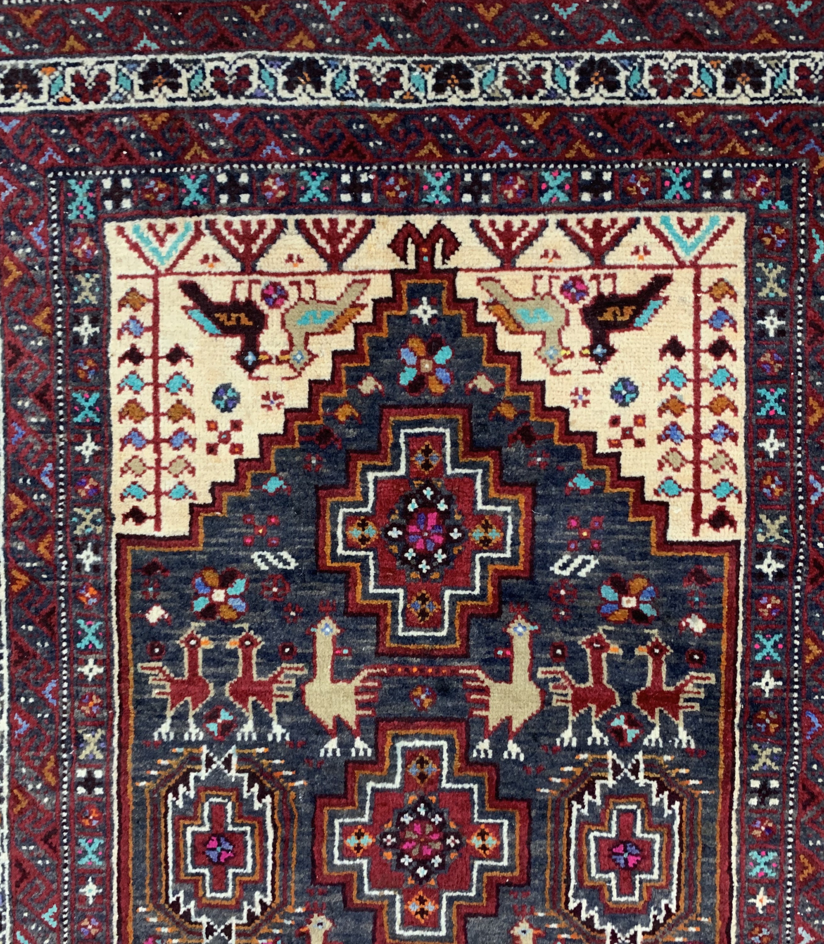 Detail c: Belutsch, Persien, Mitte 20.Jhd, Wolle auf Baumwolle, ca. 190 x 100 cm, EHZ: 2
