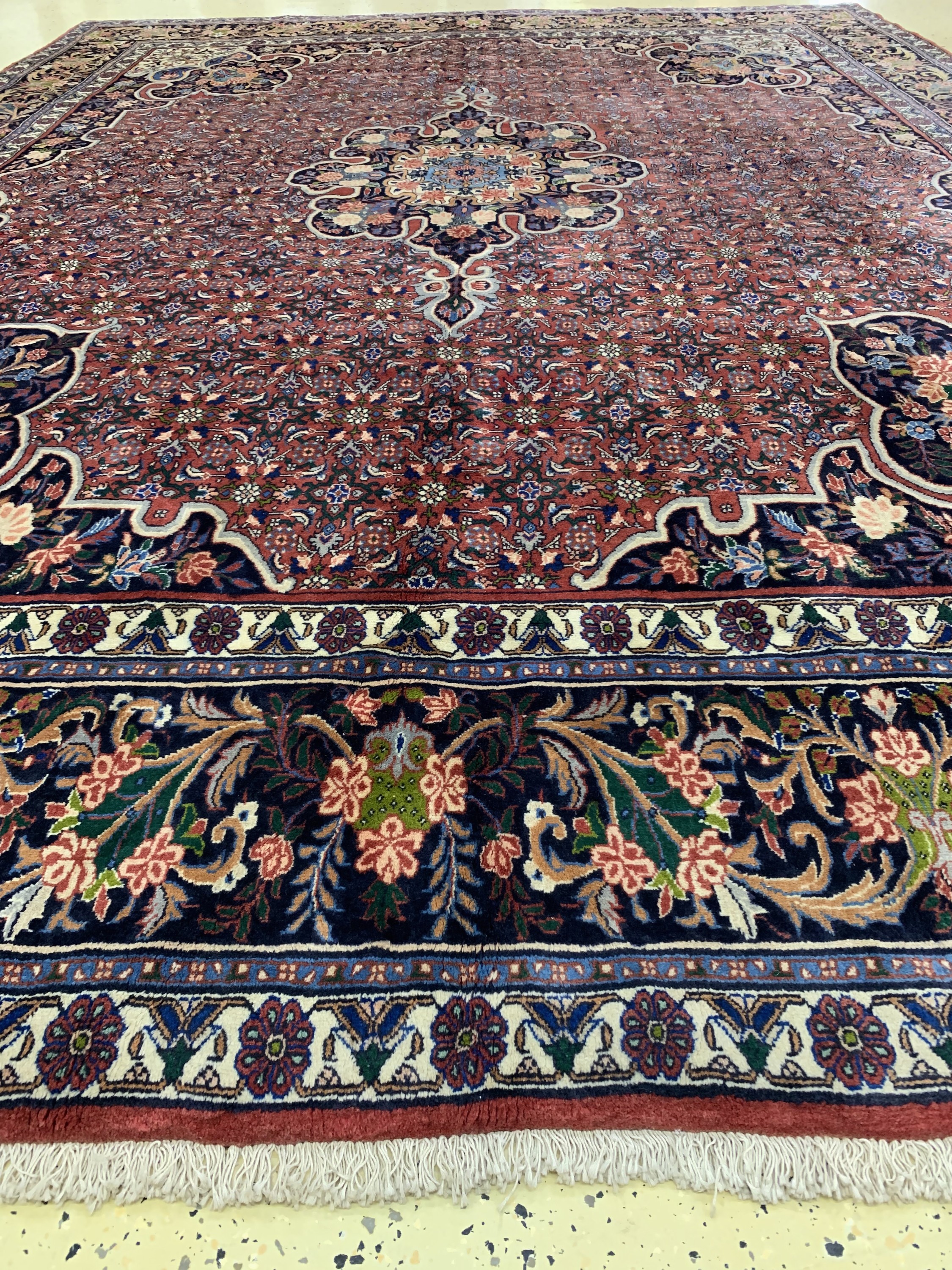 Detail g: Rosenbidjar fein alt, Persien, Anfang 20.Jhd, Korkwolle auf Baumwolle, ca. 440 x 315cm, EHZ: 2