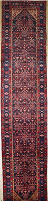 Image Hosseinabad, Persia, mid-20th century, wool oncotton, approx. 498 x 103 cm, condition: 2. ...