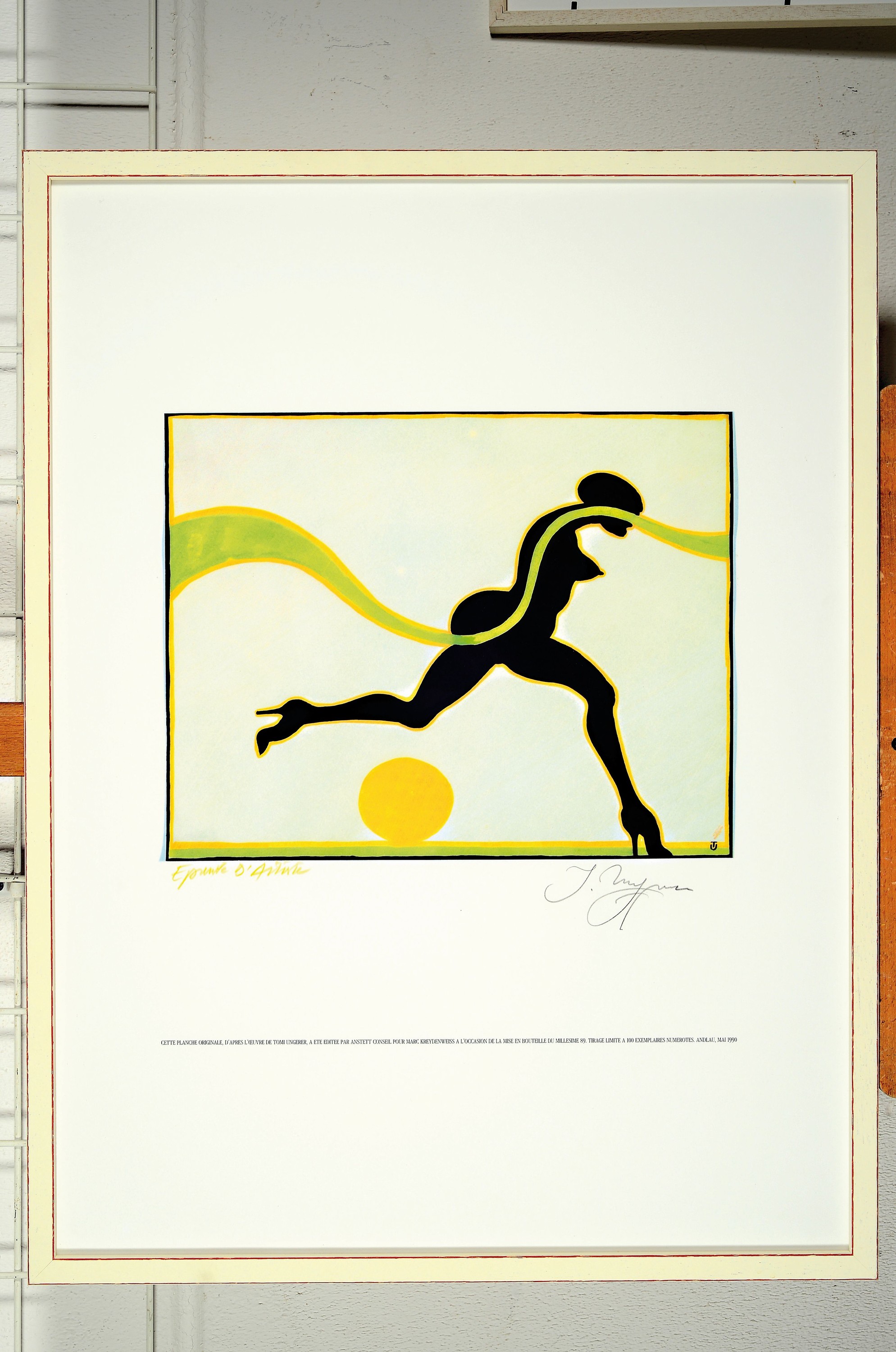 Detail k: Tomi Ungerer, 1931-2019, 2 Farbserigraphien,Etikettentwurf für Marc Kreydenweiss (Aufl. 100 Exempl.) und Einweihung des Flughafens Strasbourg ...