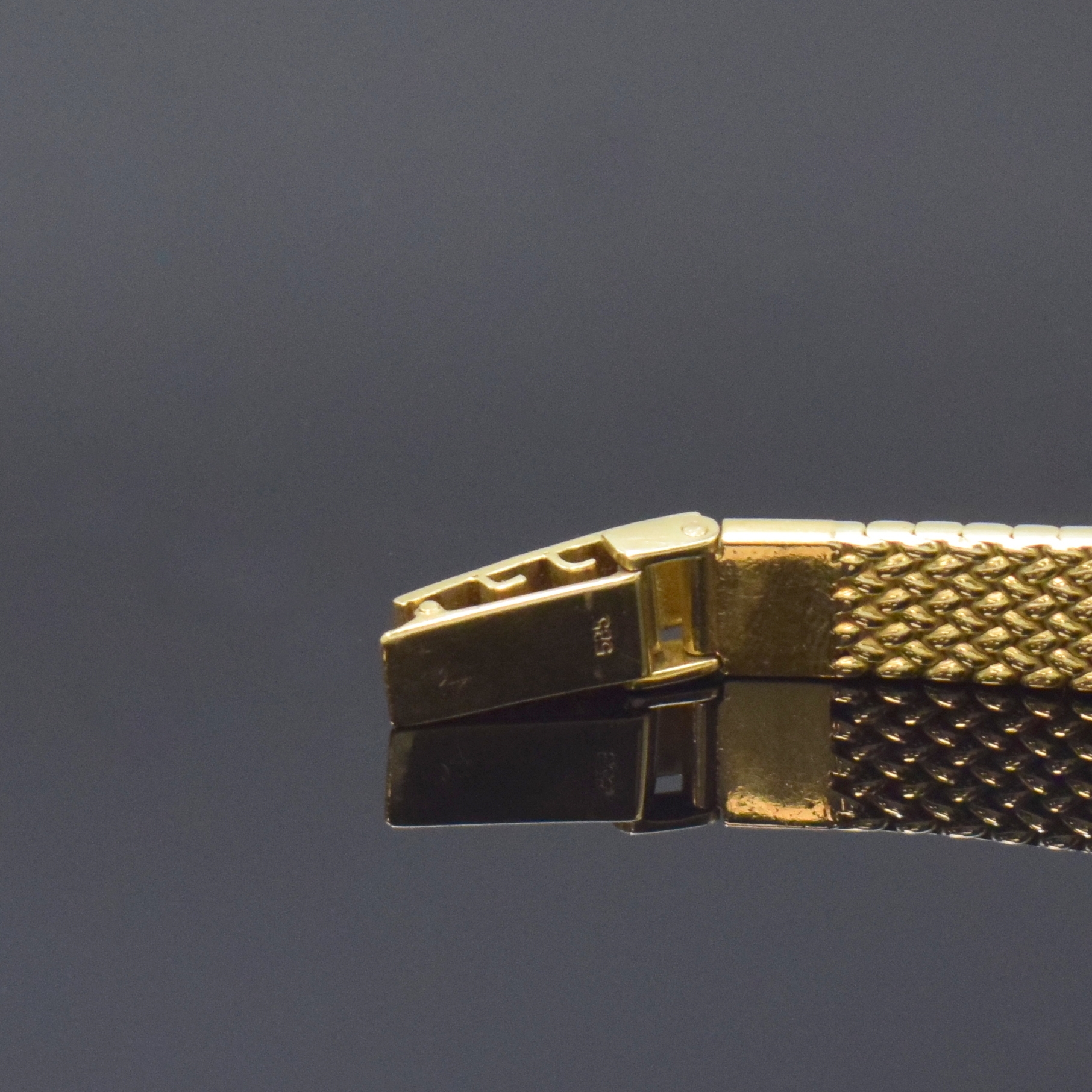 Detail b: ETERNA-MATIC Damenarmbanduhr Golden Heart in GG 750/000, Schweiz um 1960, Automatik, Geh. an neutr. GG 585/000 Band, Boden aufgedr., silb. Zifferbl. ...