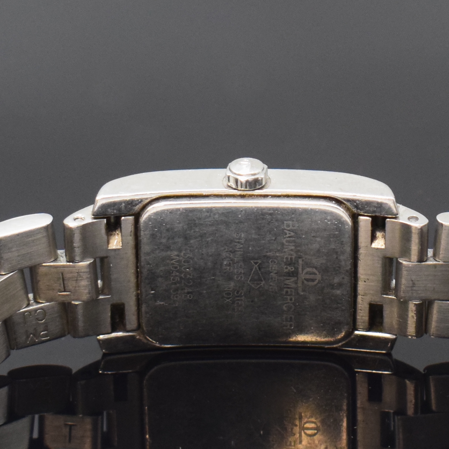 Detail d: BAUME & MERCIER Damenarmbanduhr Hampton Classic Referenz MV045139, Schweiz um 2000, quarz, Edelstahlgeh. inkl. Gliederband m. dopp. Faltschließe, ...