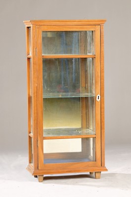 Image Kleine Wandvitrine/Sammlervitrine, Biedermeier, Ende 19. Jh., Nussbaum massiv, ...