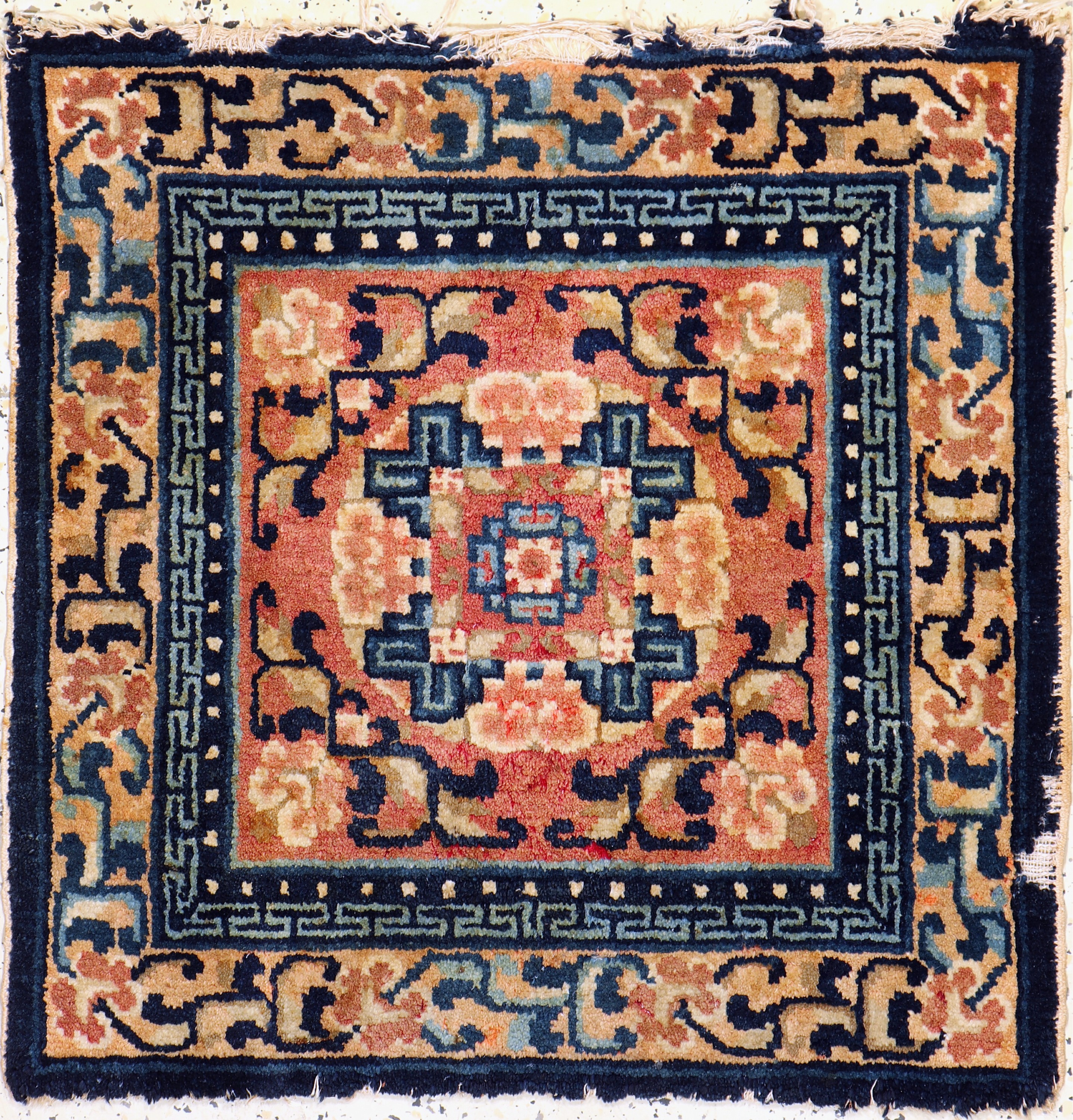 Ning Hsia Sitzbank Teppich, China, um 1910/20, Wolle auf Baumwolle, ca. 65 x 65 cm, EHZ: 4